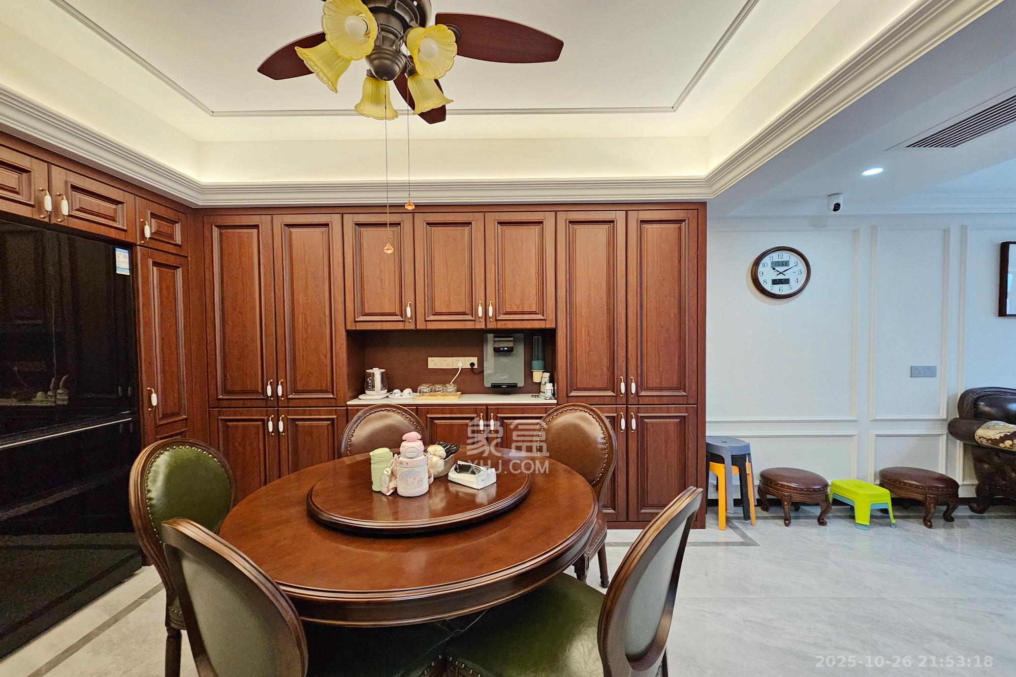 明昇壹城（明昇时代广场）一期  3室2厅1卫    159.0万客厅