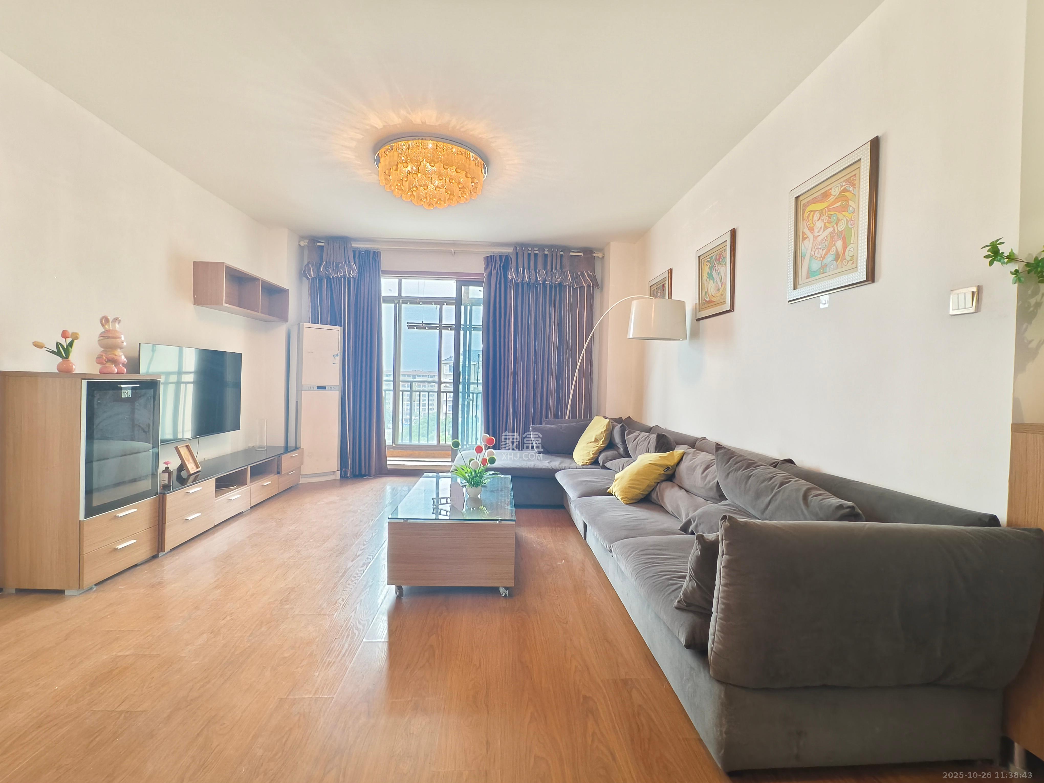 花漾年华（桂花园）  2室2厅1卫    2300.0元/月室内图