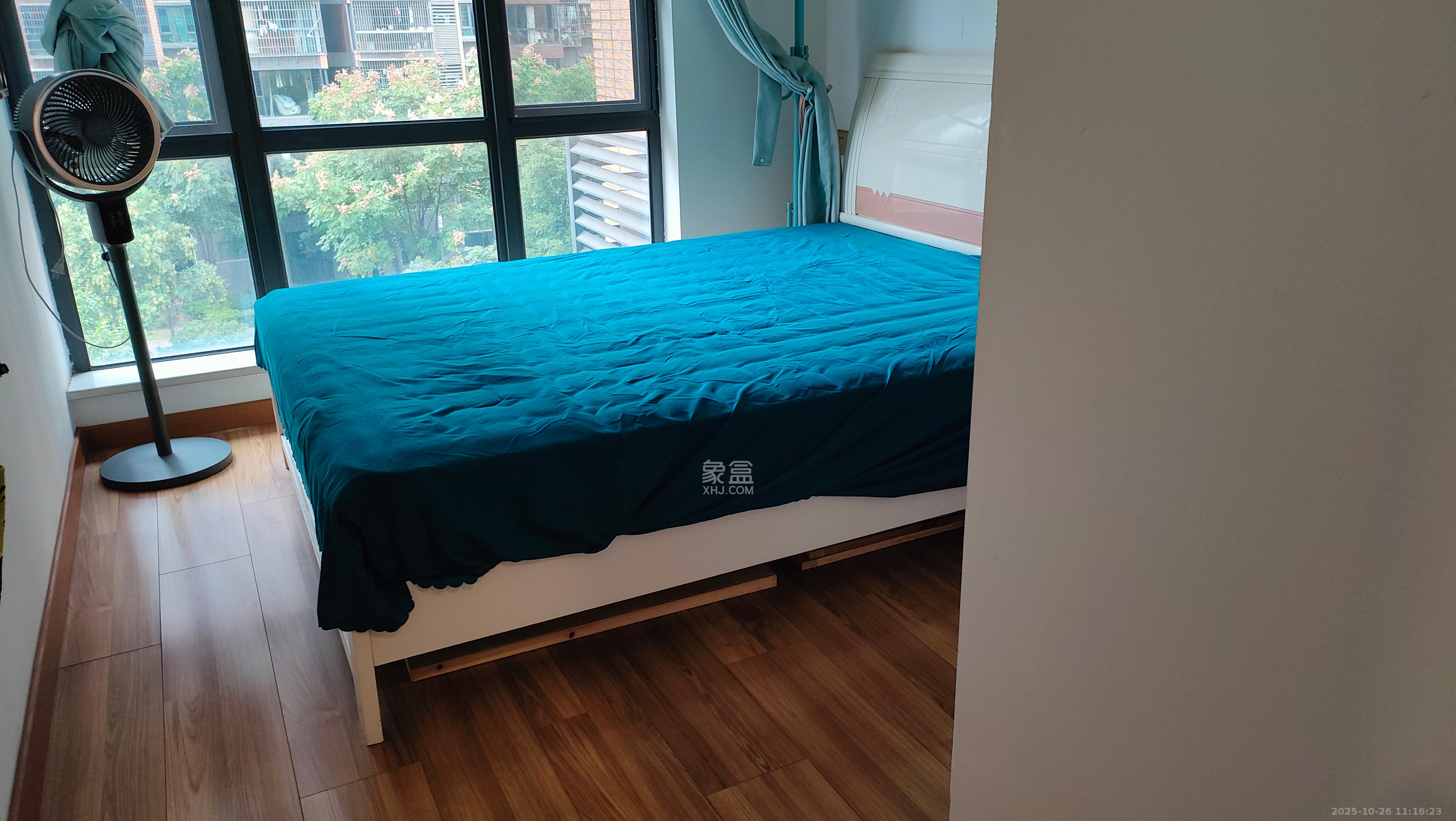 海伦春天  4室2厅2卫    2600.0元/月室内图