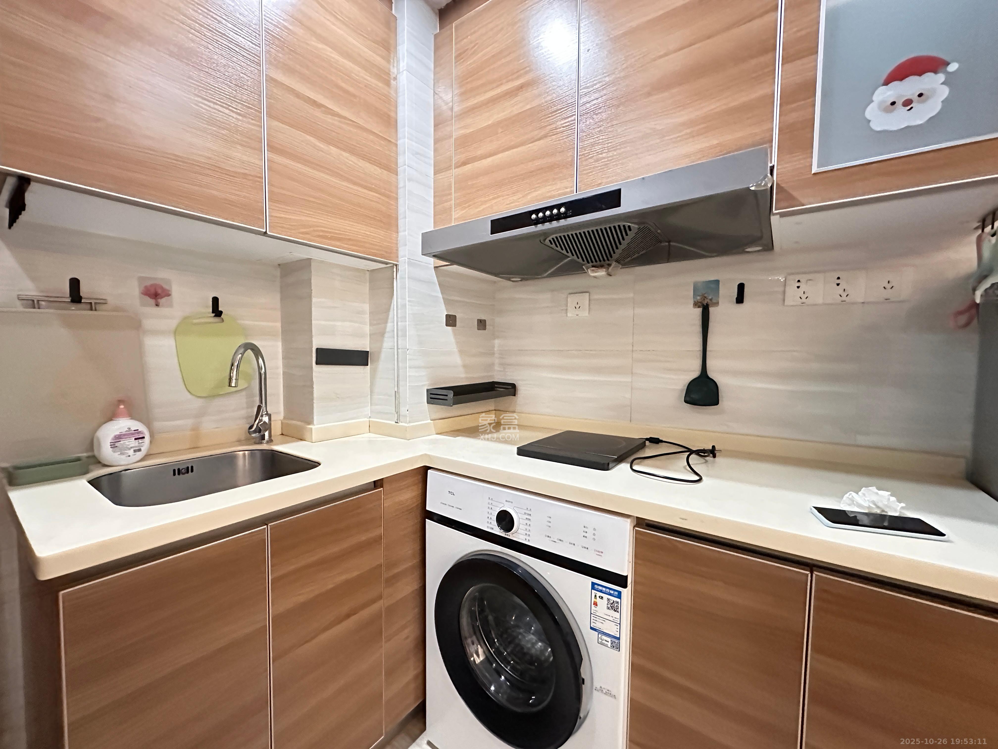 恒大国际广场  1室1厅1卫    1800.0元/月 恒大国际广场  1室1厅1卫    1800.0元/月室内图