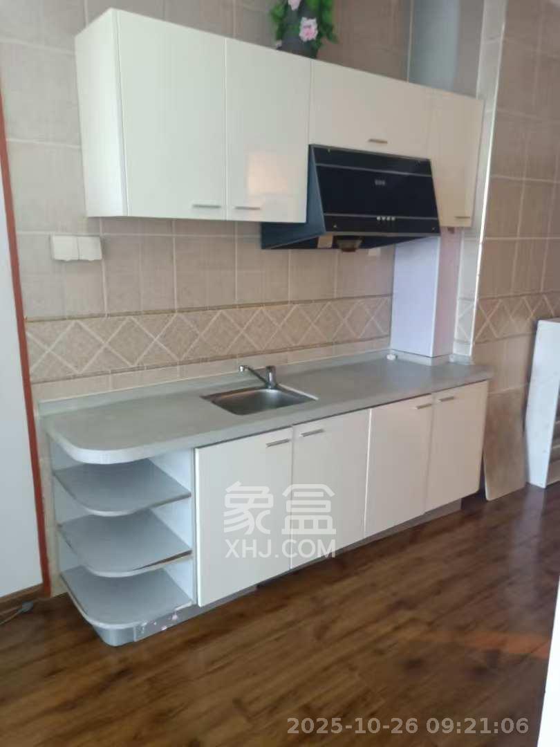 昊天大厦 1室1厅1卫 1800.0元/月 昊天大厦 1室1厅1卫 1800.0元/月室内图