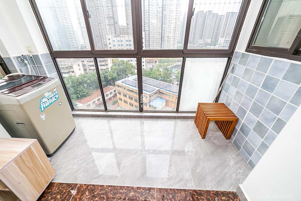 第六都(陆都小区) 3室2厅1卫 106.0万 第六都(陆都小区) 3室2厅1卫 106.0万其他