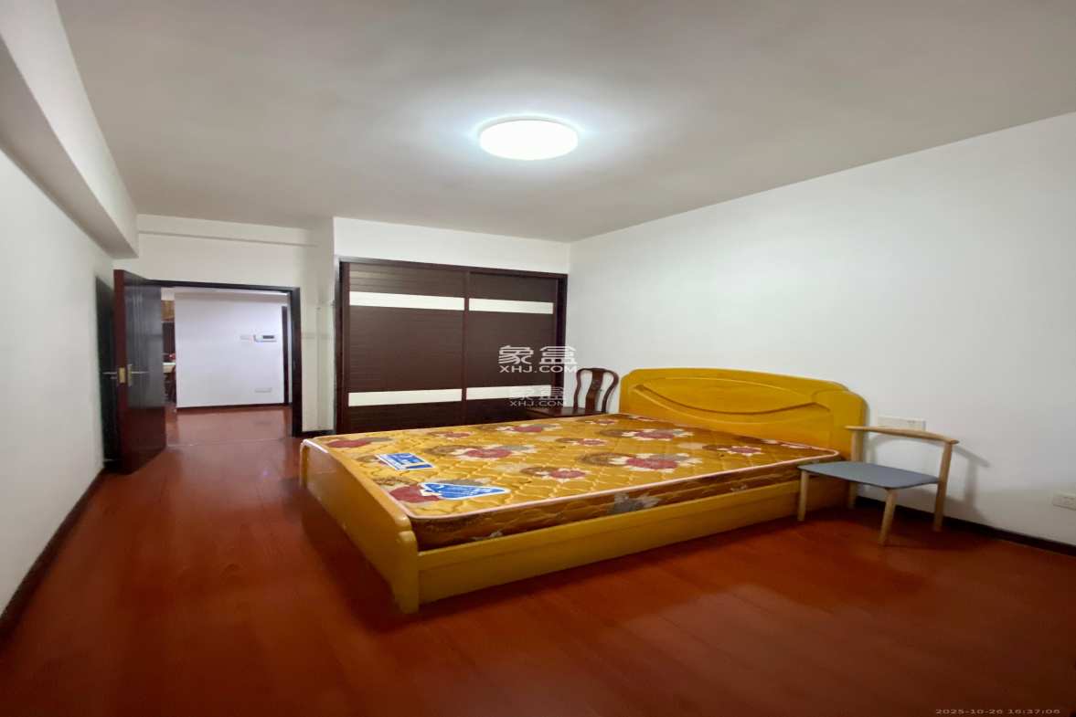 科技公寓 3室2厅2卫 3300.0元/月 科技公寓 3室2厅2卫 3300.0元/月室内图