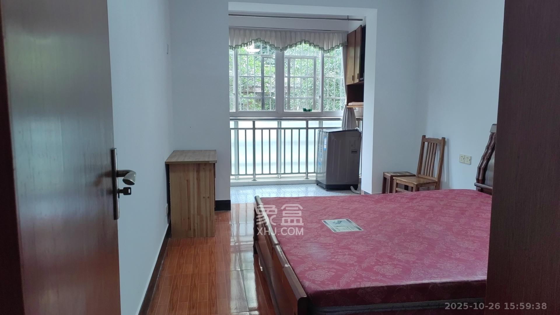 鄱阳小区  2室1厅1卫    1300.0元/月室内图