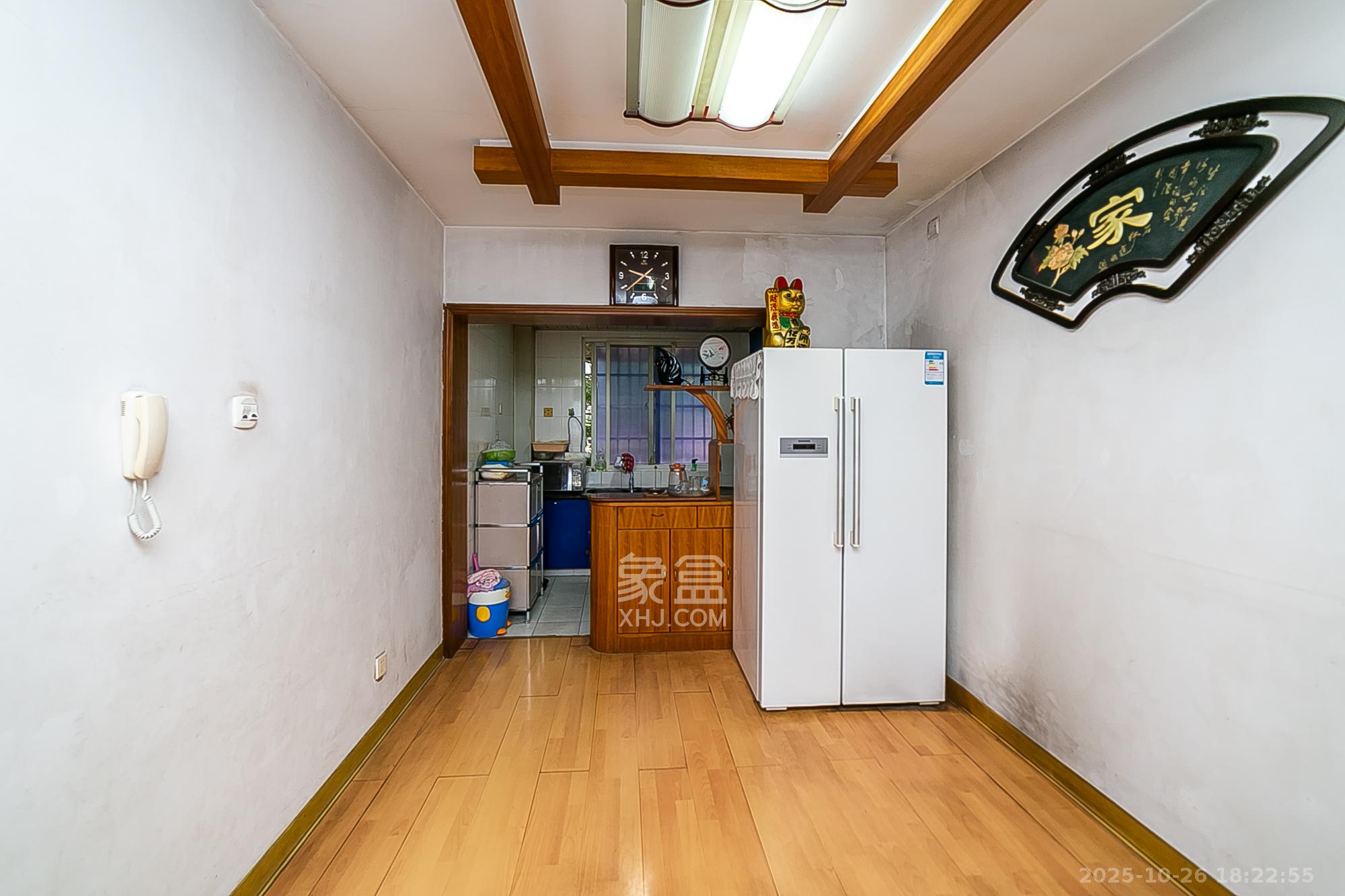 丽江翠园  3室2厅1卫    66.8万客厅