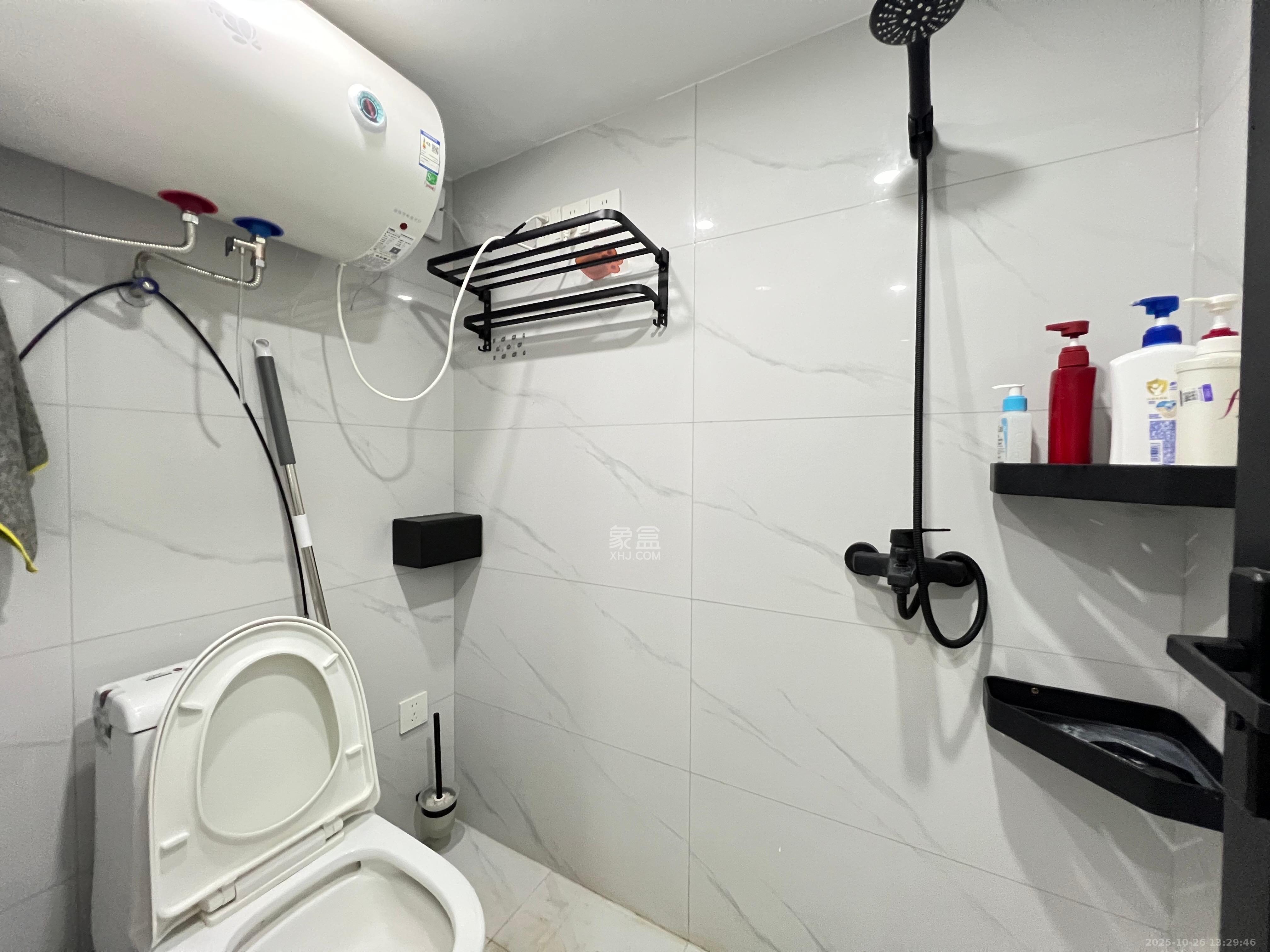 保利天禧EF区  1室1厅1卫    1600.0元/月 保利天禧EF区  1室1厅1卫    1600.0元/月室内图