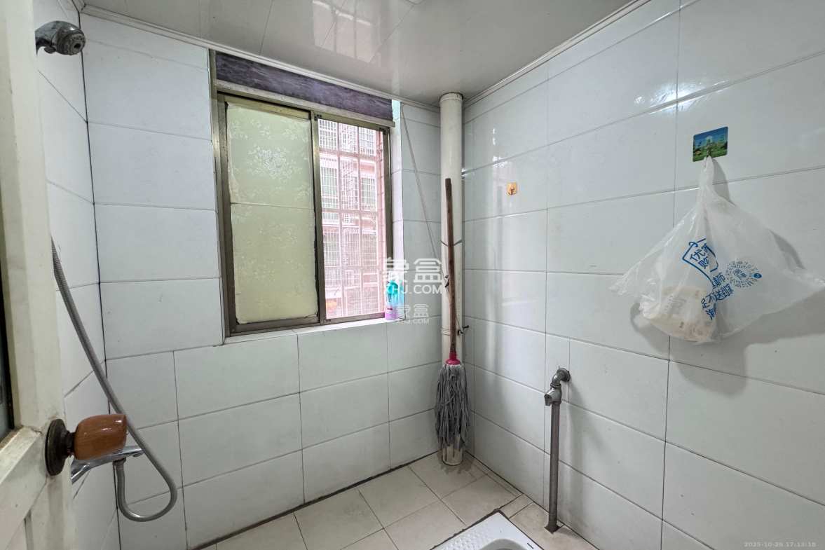 华美佳园(鄱阳佳园) 1室0厅0卫 1150.0元/月 华美佳园(鄱阳佳园) 1室0厅0卫 1150.0元/月室内图