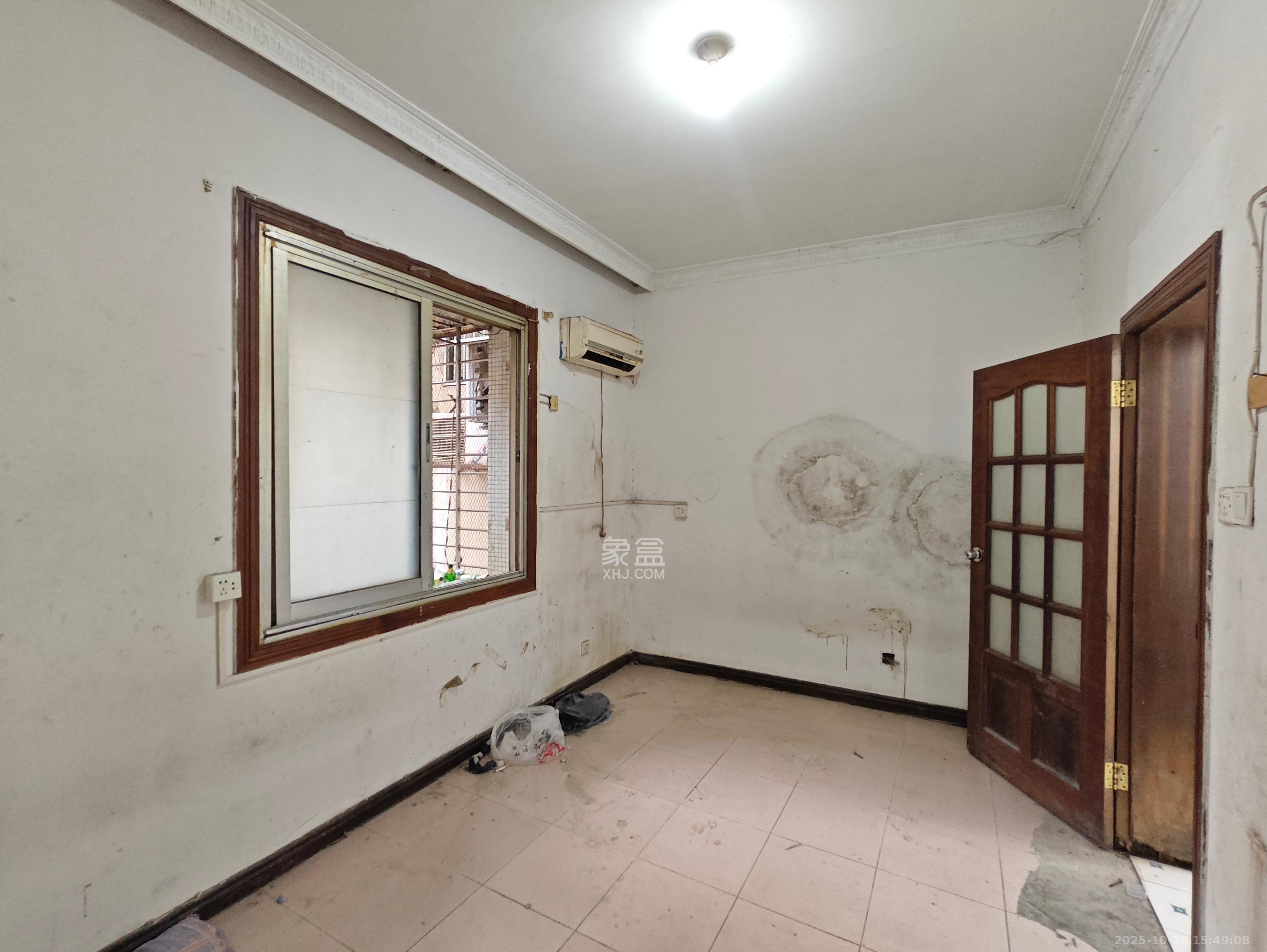 万利新村 3室2厅2卫 1800.0元/月 万利新村 3室2厅2卫 1800.0元/月室内图