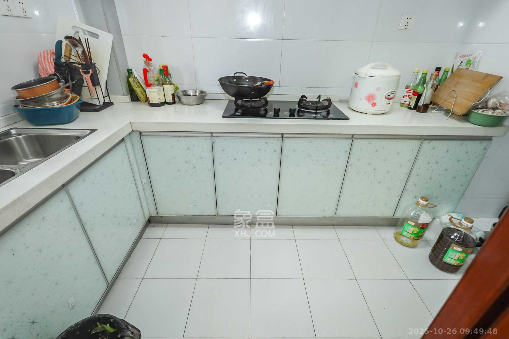 金科世界城  4室2厅2卫    2800.0元/月 金科世界城  4室2厅2卫    2800.0元/月室内图