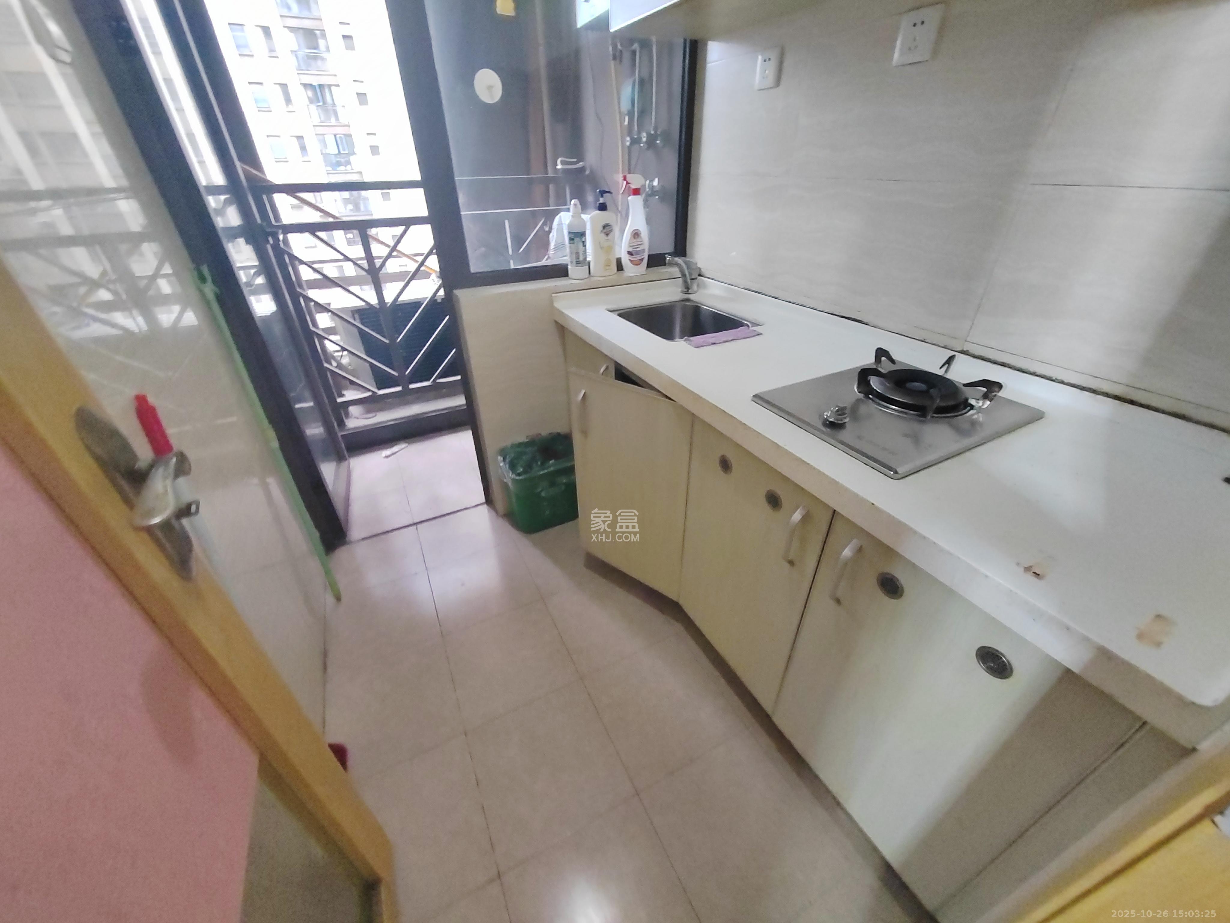 旭辉藏郡（藏郡、旭湘华府)  1室1厅1卫    1400.0元/月室内图