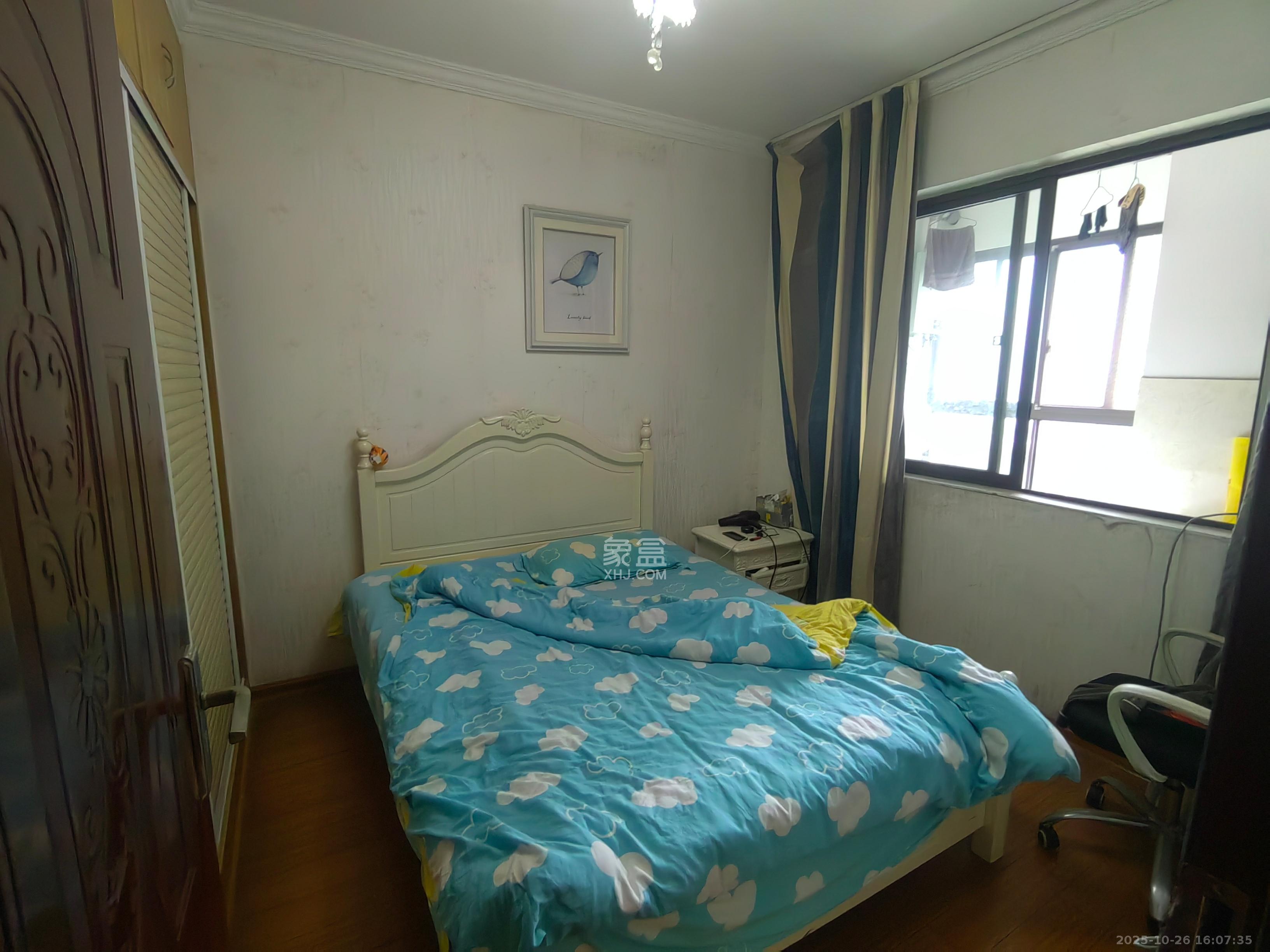 旭辉华庭  3室2厅2卫    2300.0元/月室内图