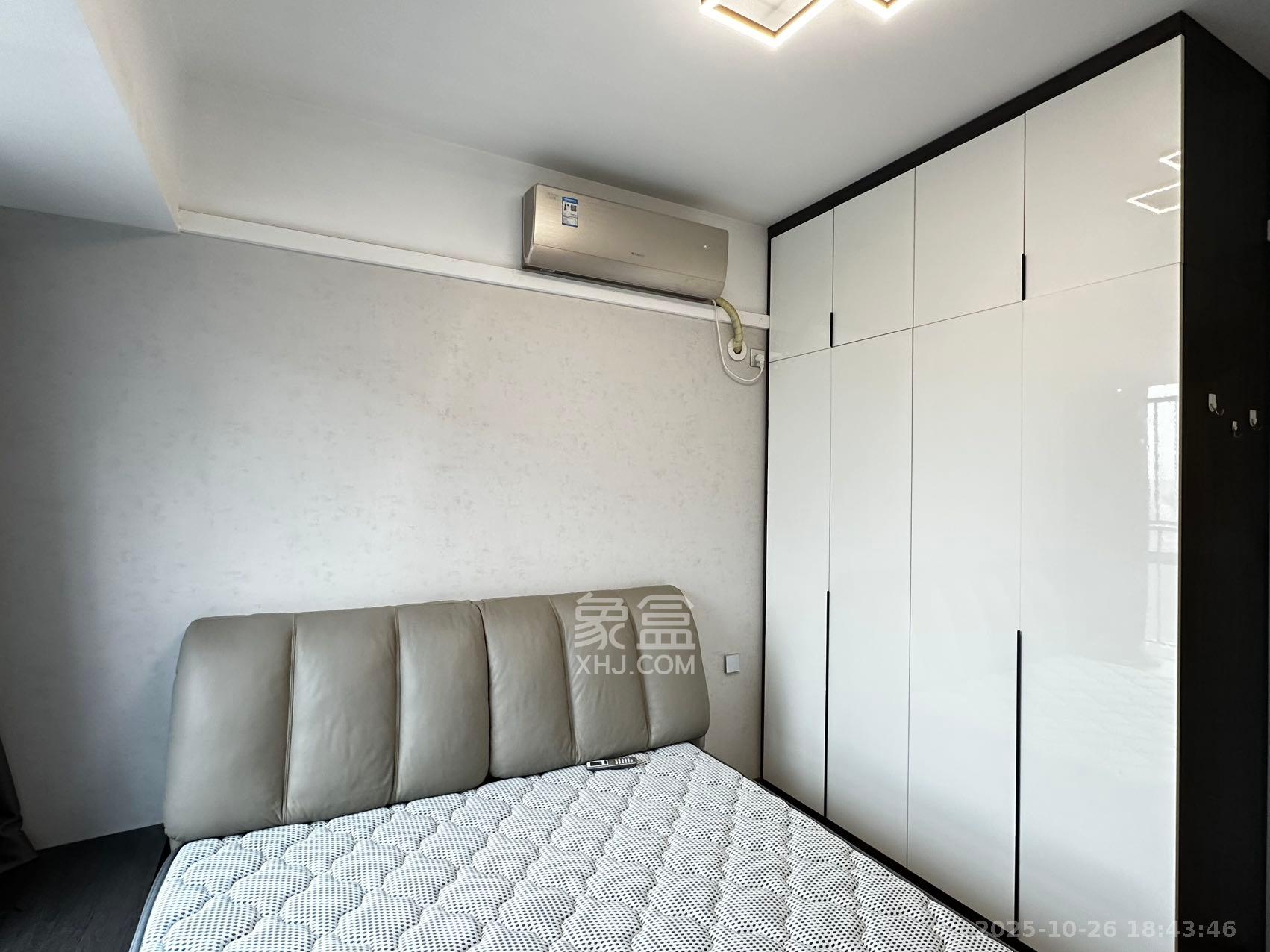 德思勤城市广场(宝格丽公寓) 1室1厅1卫 2400.0元/月 德思勤城市广场(宝格丽公寓) 1室1厅1卫 2400.0元/月室内图