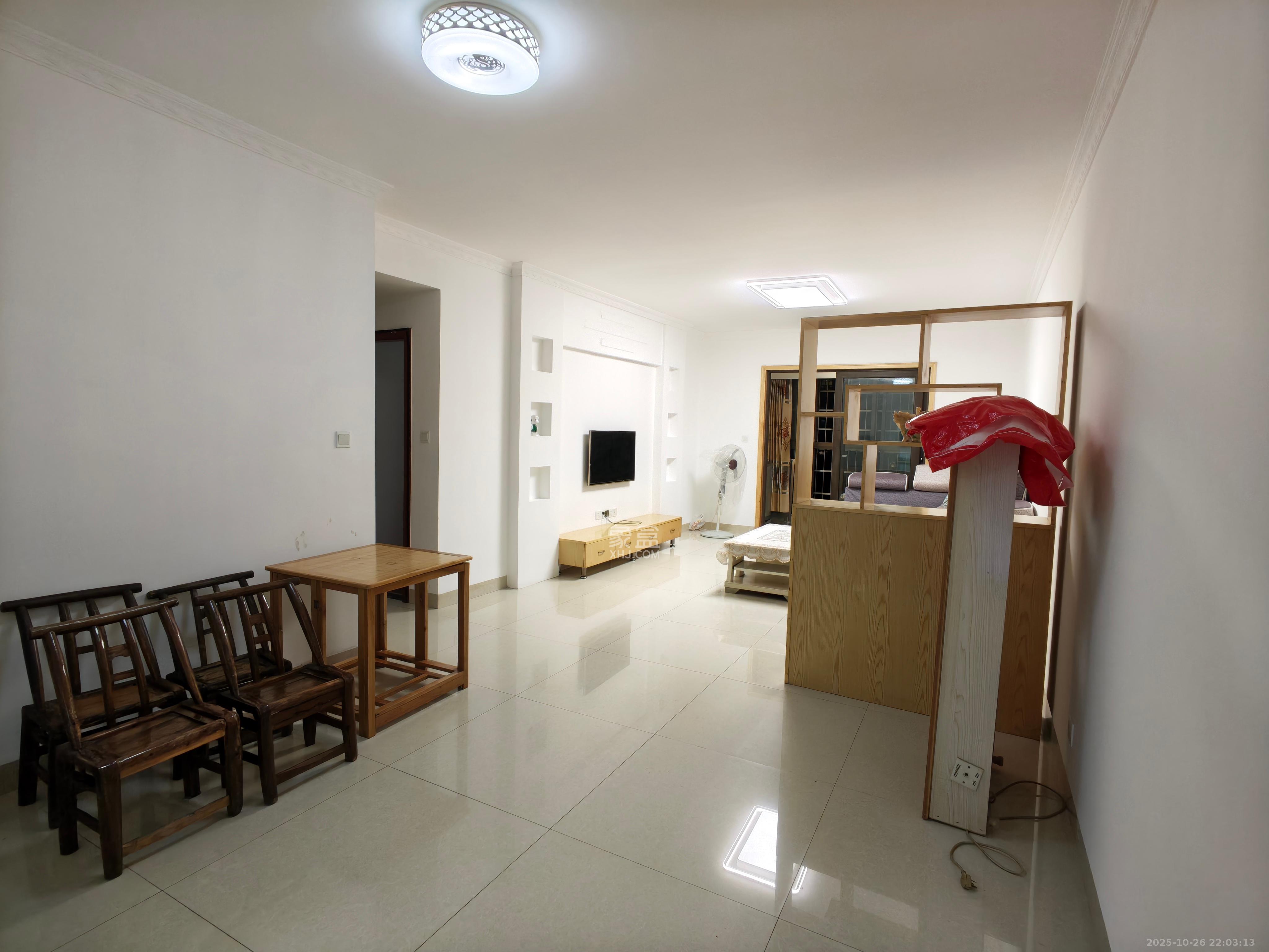 金南家园一期  3室2厅1卫    1800.0元/月室内图