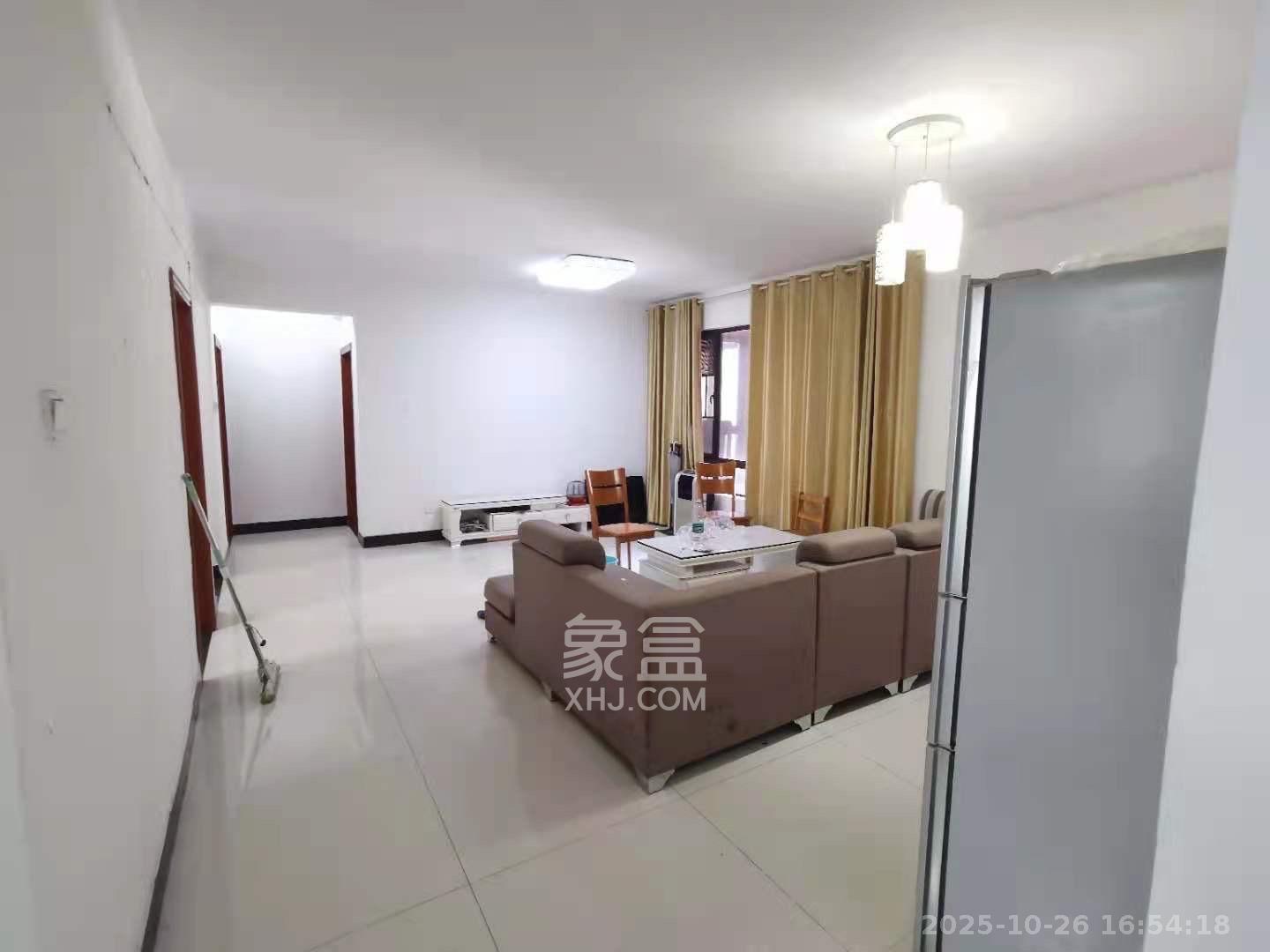 鑫远和城（一、二期）  3室2厅2卫    2400.0元/月室内图