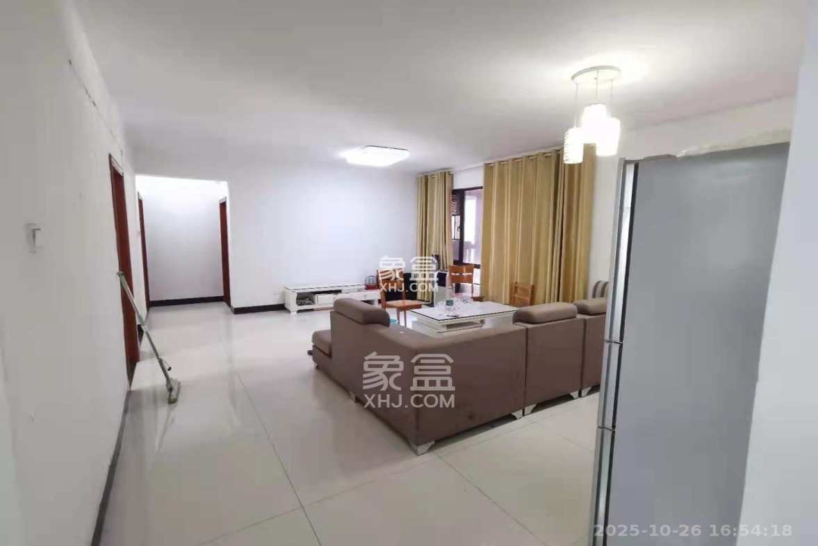 鑫远和城(一、二期) 3室2厅2卫 2400.0元/月 鑫远和城(一、二期) 3室2厅2卫 2400.0元/月室内图