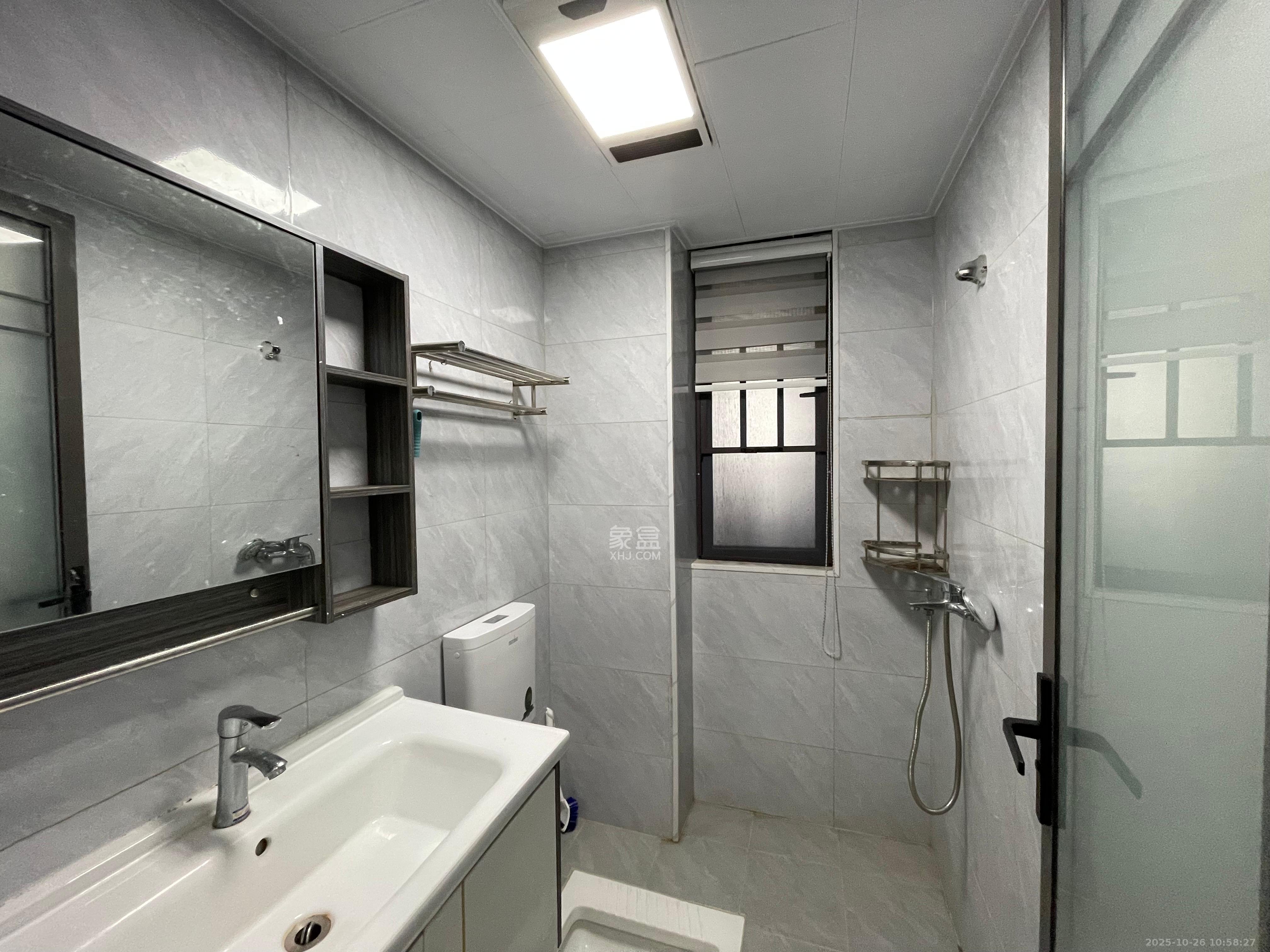 金塘家园  2室2厅1卫    2300.0元/月 金塘家园  2室2厅1卫    2300.0元/月室内图