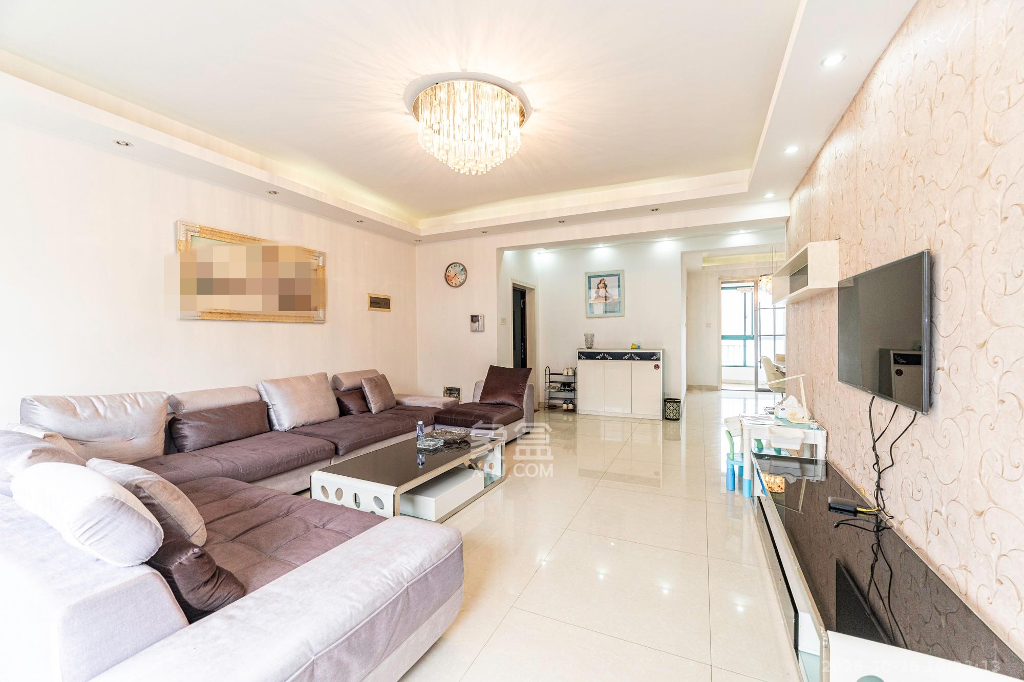 财富名园  3室2厅2卫    132.0万 财富名园  3室2厅2卫    132.0万客厅