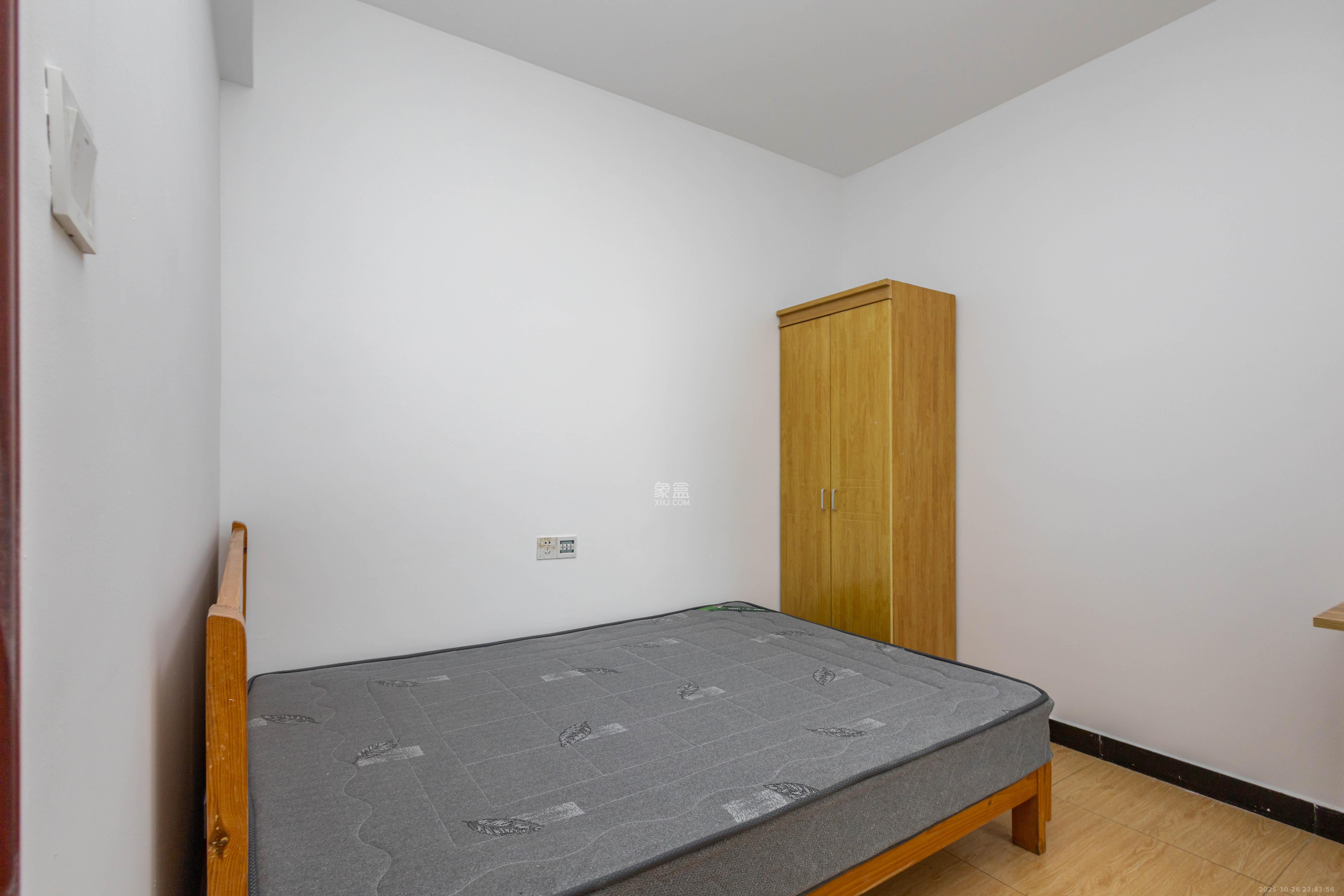 爵士湘 2室2厅1卫 34.0万 爵士湘 2室2厅1卫 34.0万卧室