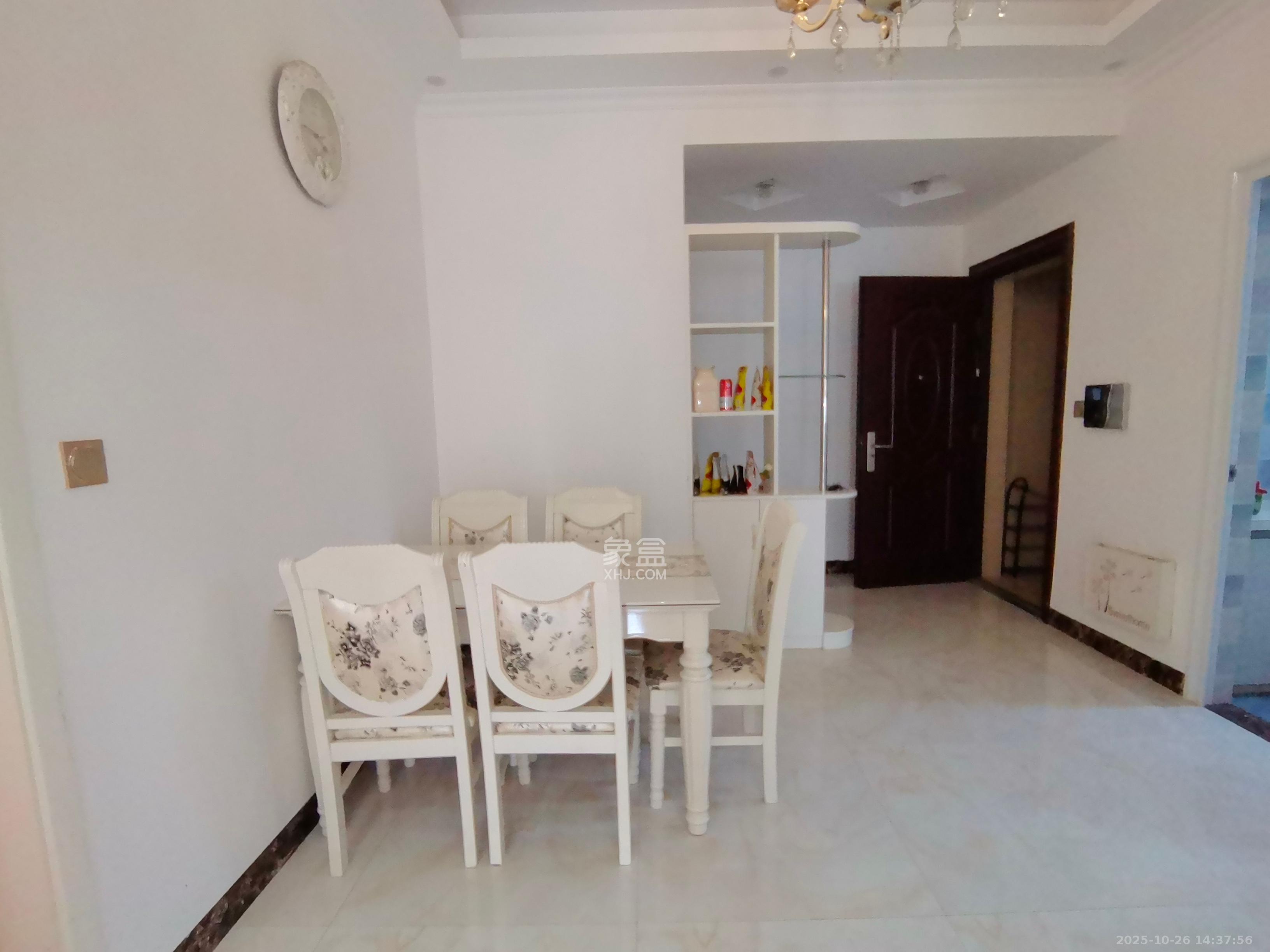 碧桂园  2室1厅2卫    1300.0元/月 碧桂园  2室1厅2卫    1300.0元/月室内图