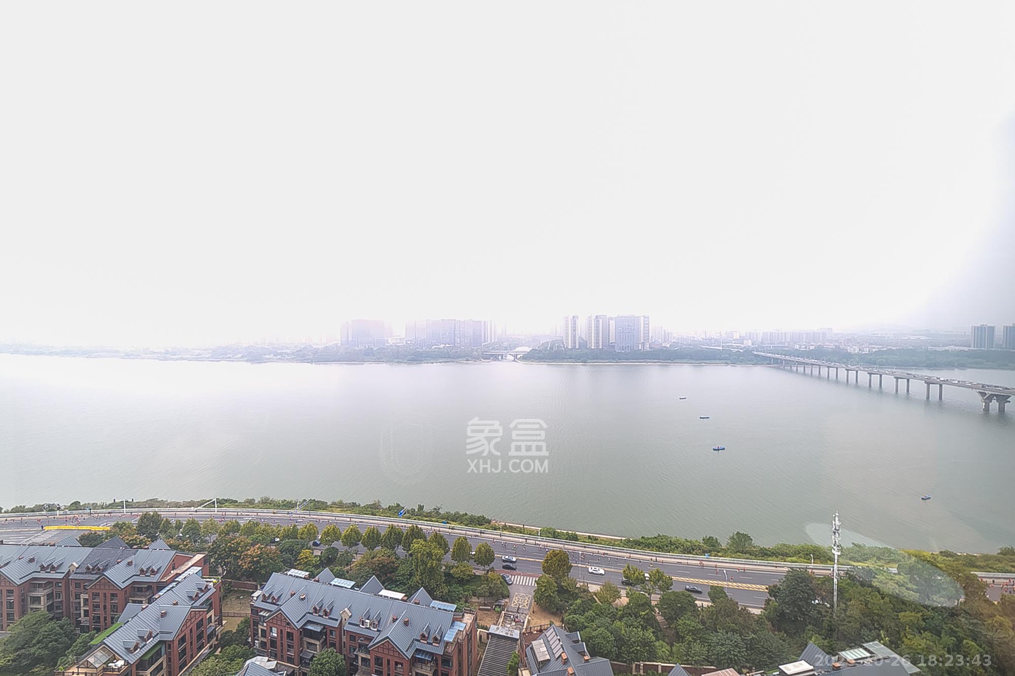 万科紫台  4室2厅2卫    380.0万 万科紫台  4室2厅2卫    380.0万小区图