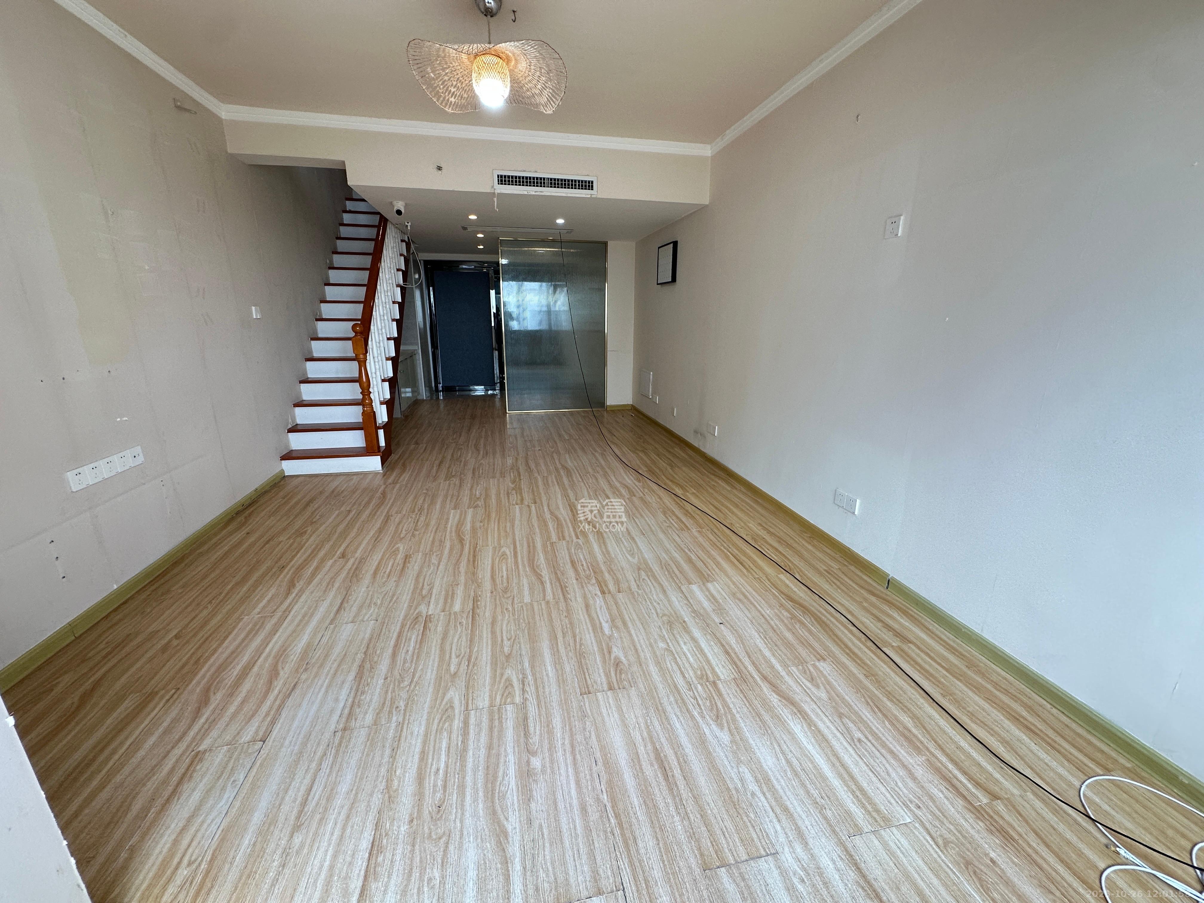 保利国际广场 1室1厅1卫 3500.0元/月 保利国际广场 1室1厅1卫 3500.0元/月室内图