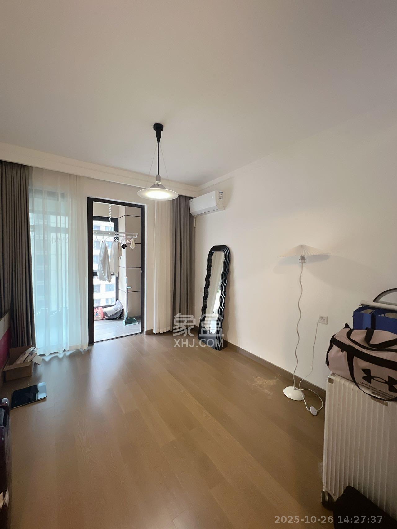 龙湖铂金中心（龙湖春江郦城）  1室0厅0卫    4800.0元/月室内图