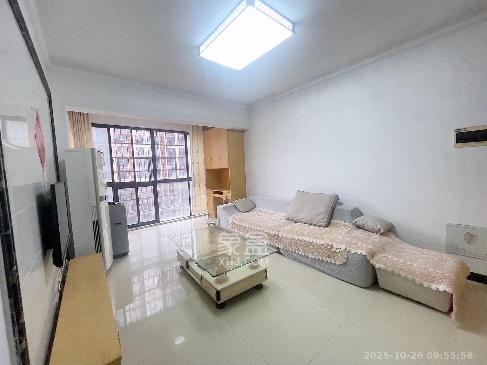 山水新城  2室2厅1卫    1700.0元/月室内图