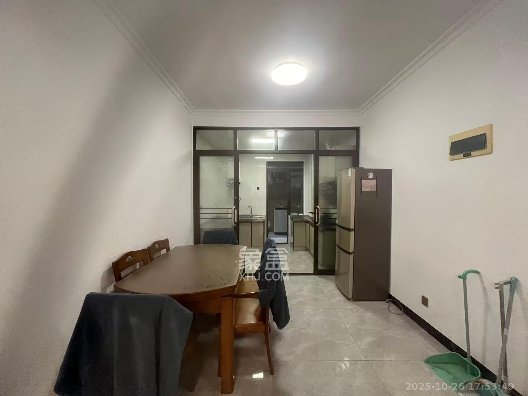 乐尚城  4室2厅1卫    3000.0元/月 乐尚城  4室2厅1卫    3000.0元/月室内图