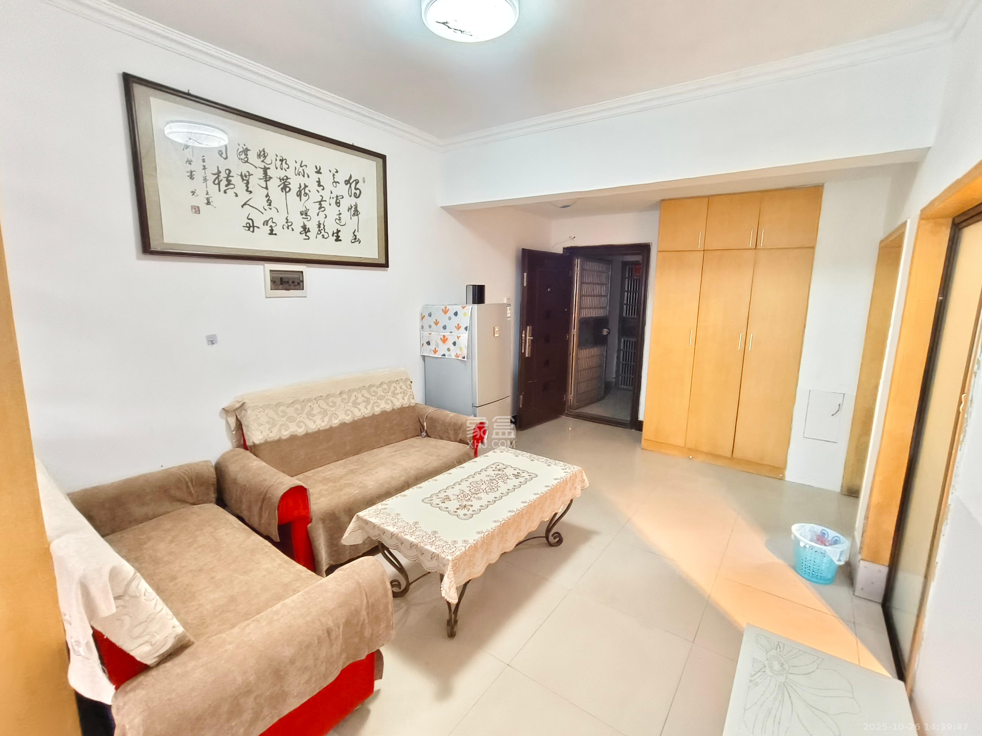 伍家岭生活广场  1室1厅1卫    1500.0元/月 伍家岭生活广场  1室1厅1卫    1500.0元/月室内图