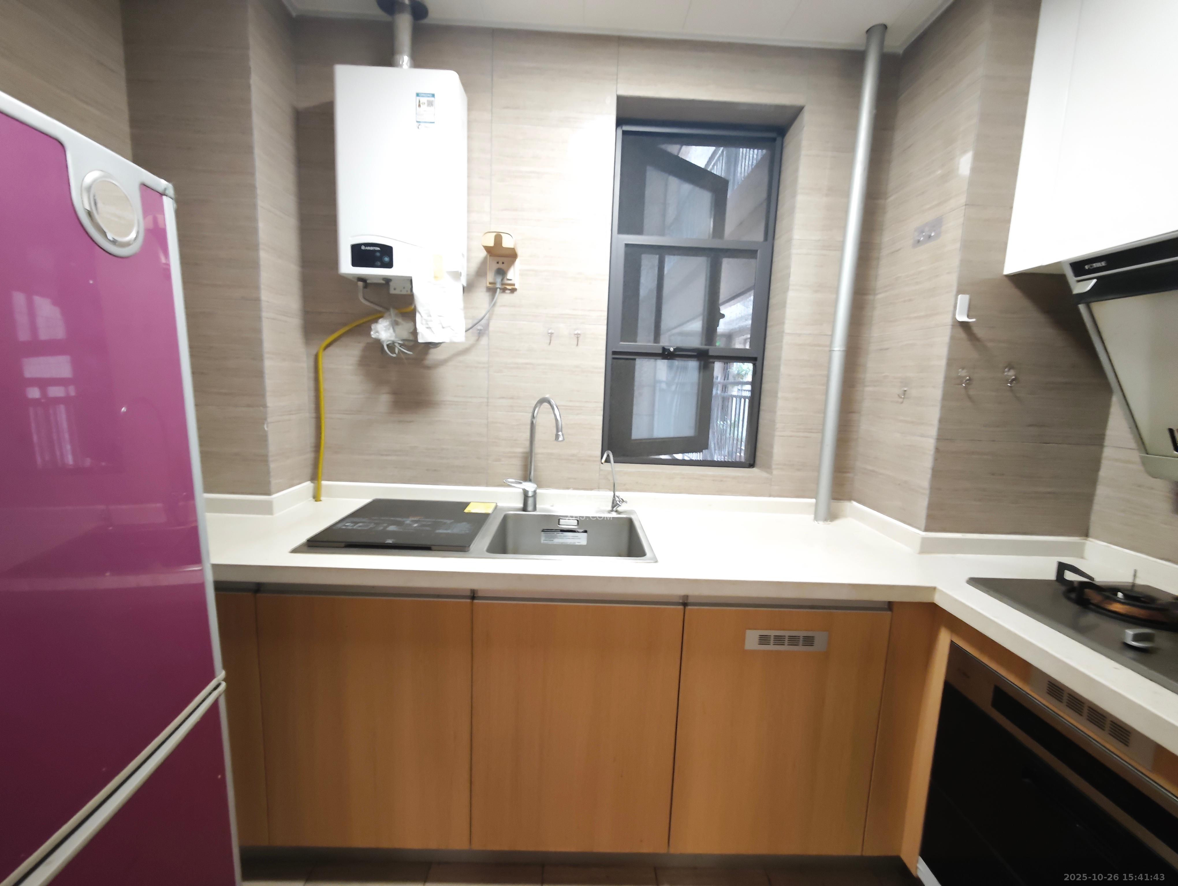 阳光城尚东湾青柠园  3室2厅1卫    2200.0元/月室内图