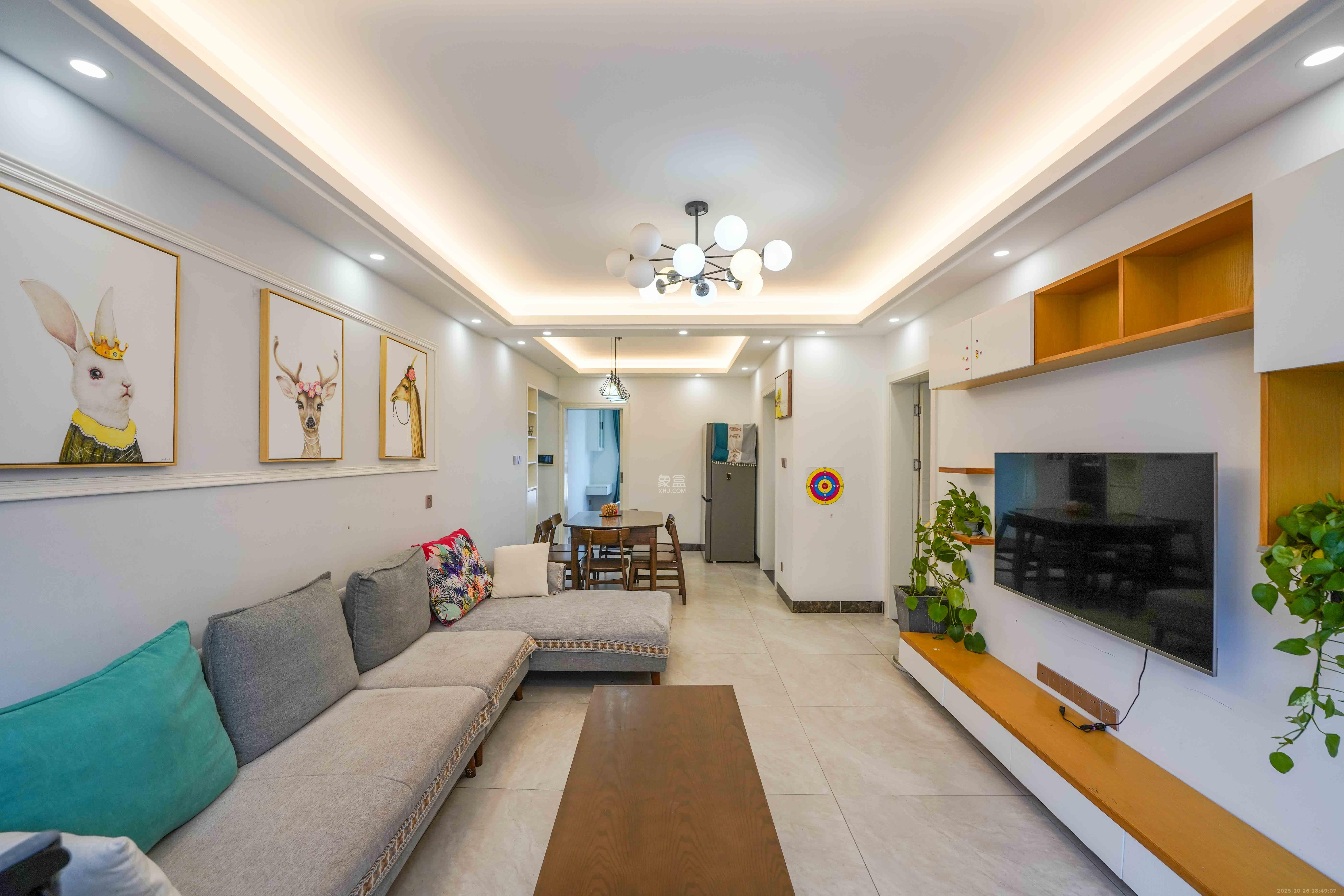 绿地新都会  3室2厅2卫    80.0万 绿地新都会  3室2厅2卫    80.0万客厅