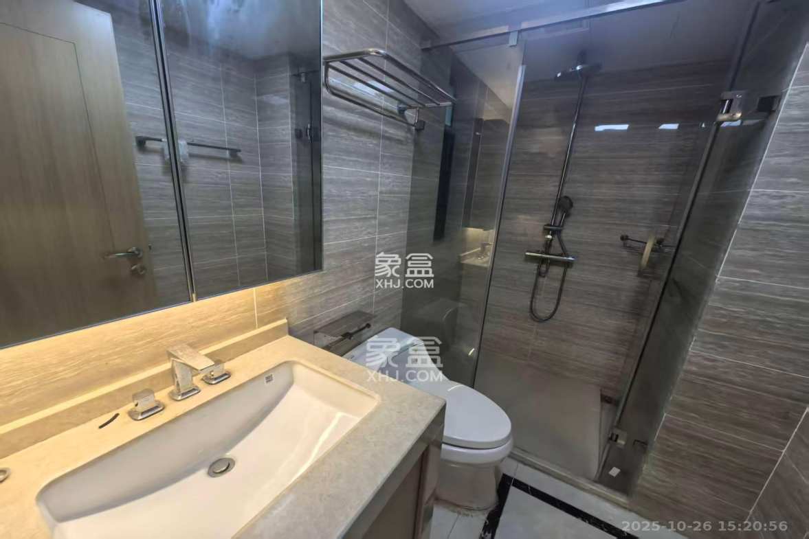 富力十号 3室2厅2卫 3200.0元/月 富力十号 3室2厅2卫 3200.0元/月室内图