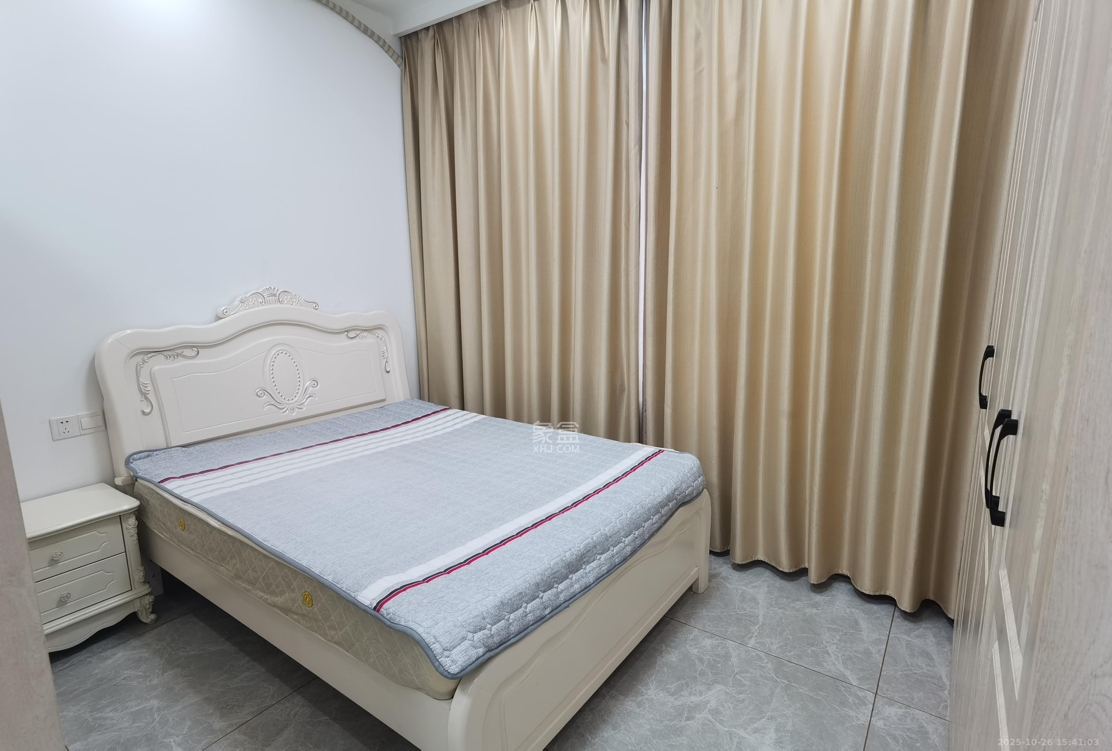 公园9号大都会  1室1厅1卫    2000.0元/月室内图