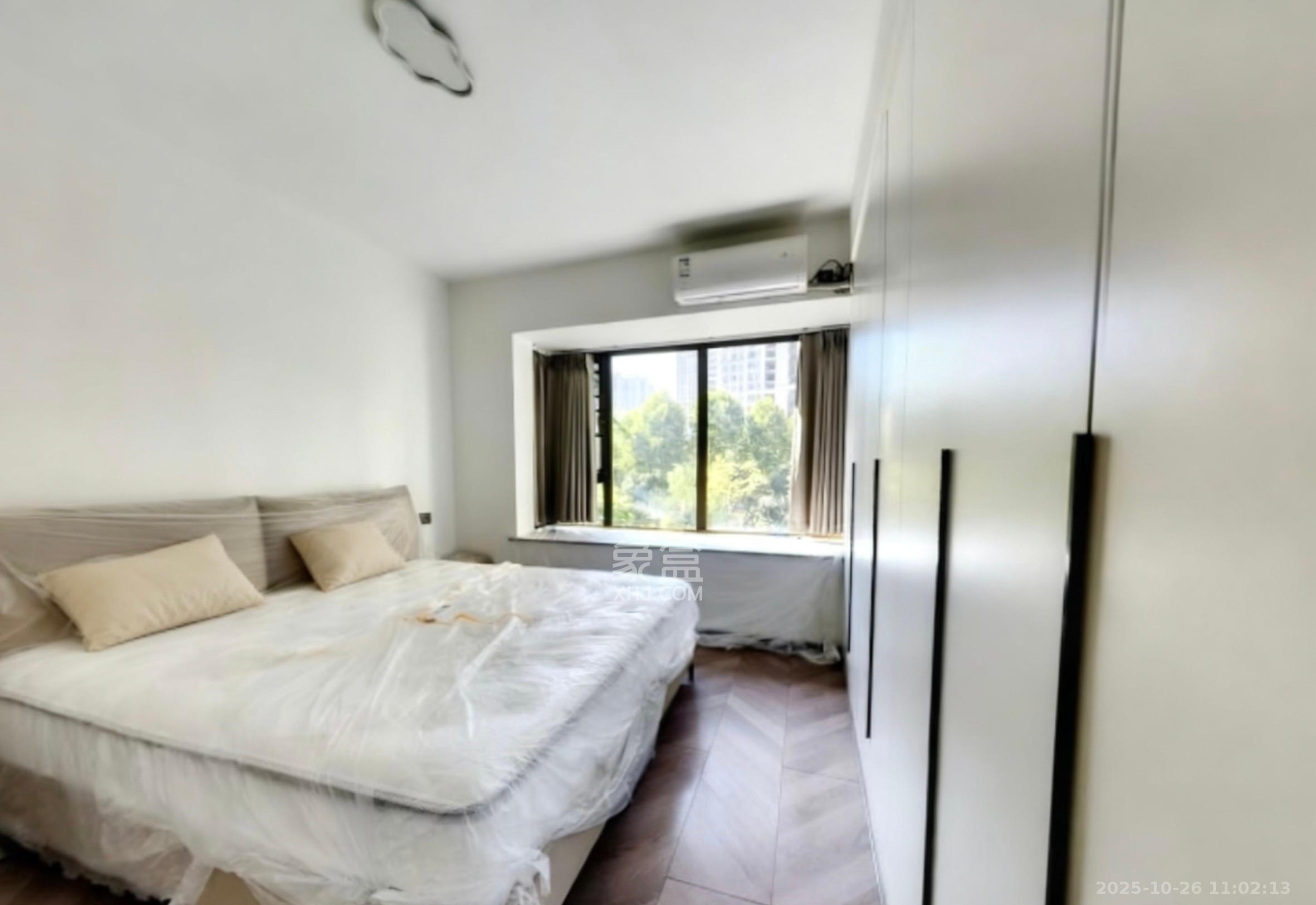 卓越浅水湾  4室2厅2卫    4500.0元/月 卓越浅水湾  4室2厅2卫    4500.0元/月室内图