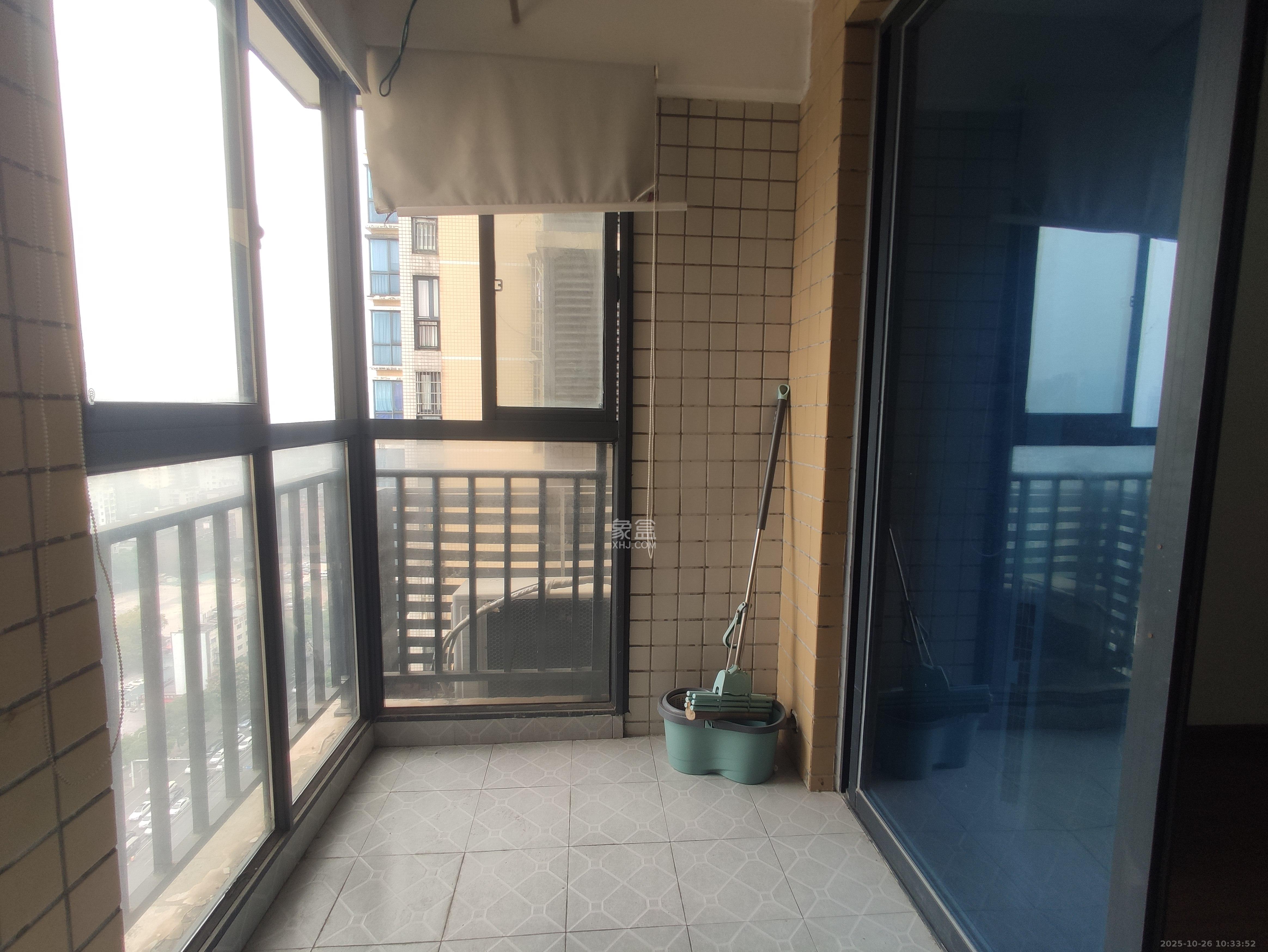 凯通国际城(凯通朝庭)  1室2厅1卫    2400.0元/月 凯通国际城(凯通朝庭)  1室2厅1卫    2400.0元/月室内图