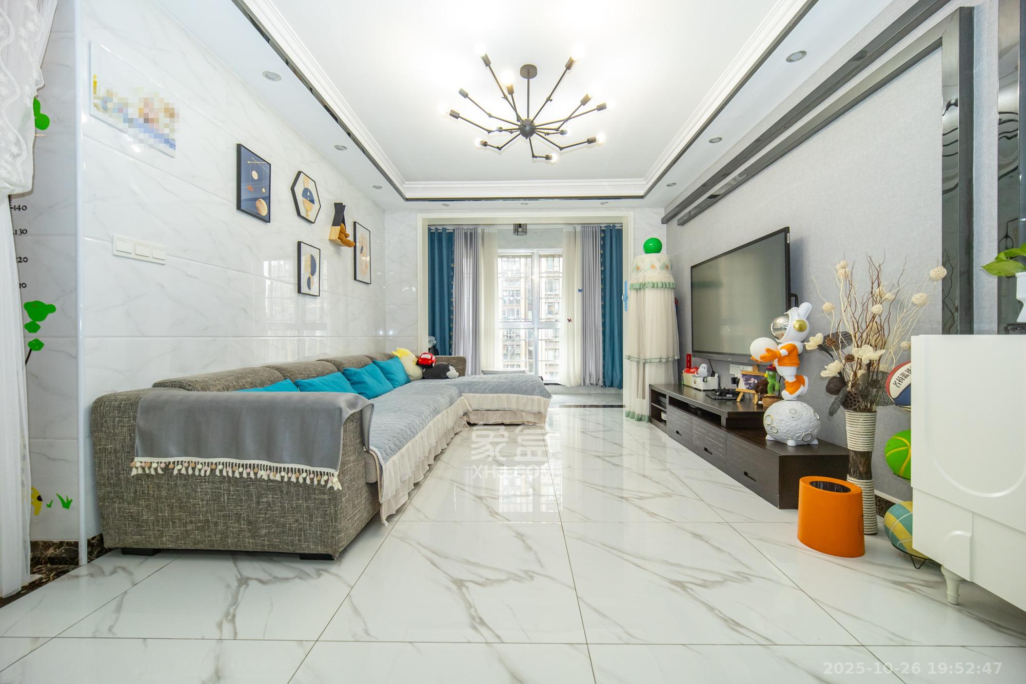 泊林晶城  3室2厅1卫    76.8万