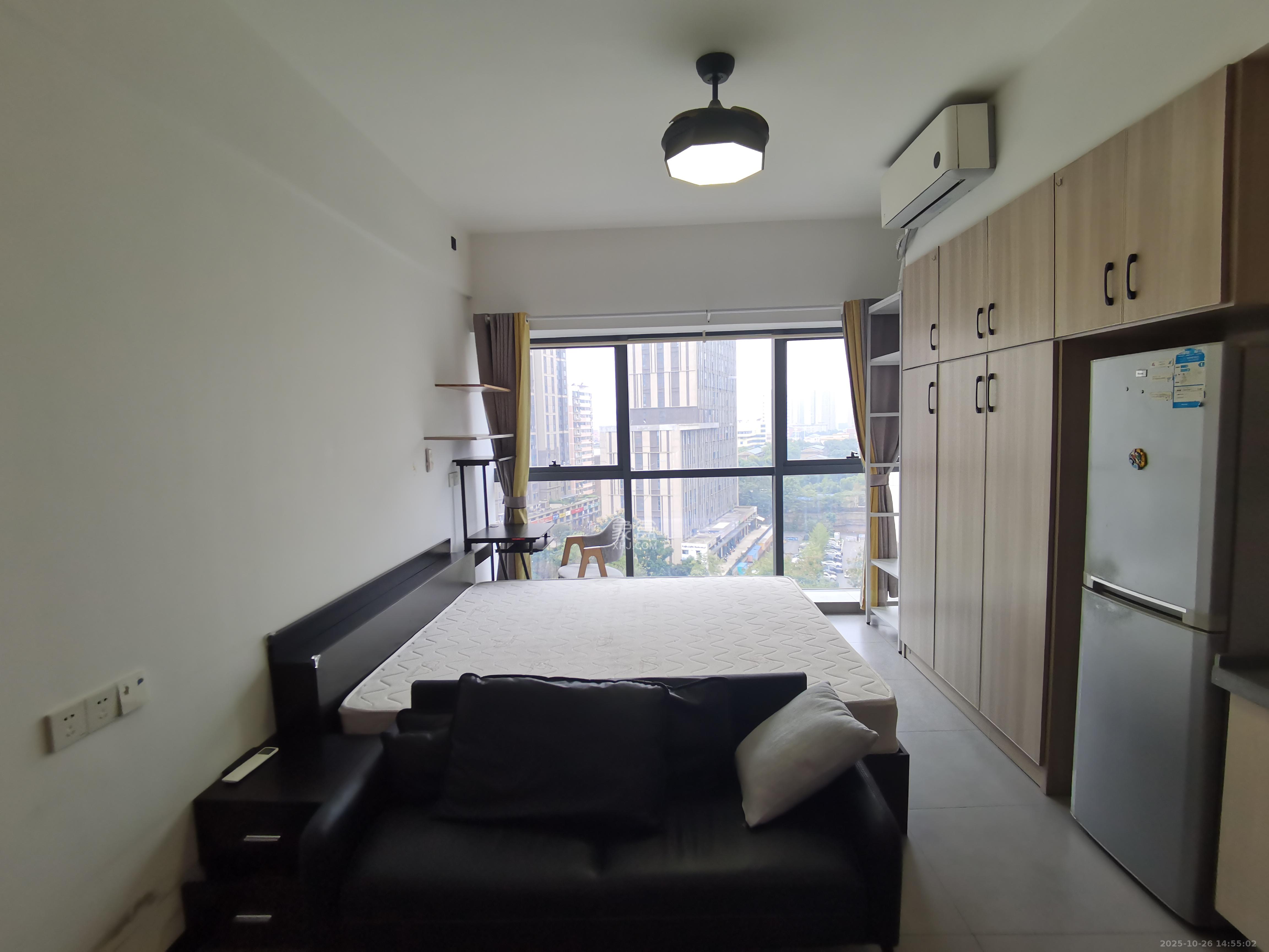 大鸿杰座  1室1厅1卫    1800.0元/月 大鸿杰座  1室1厅1卫    1800.0元/月室内图