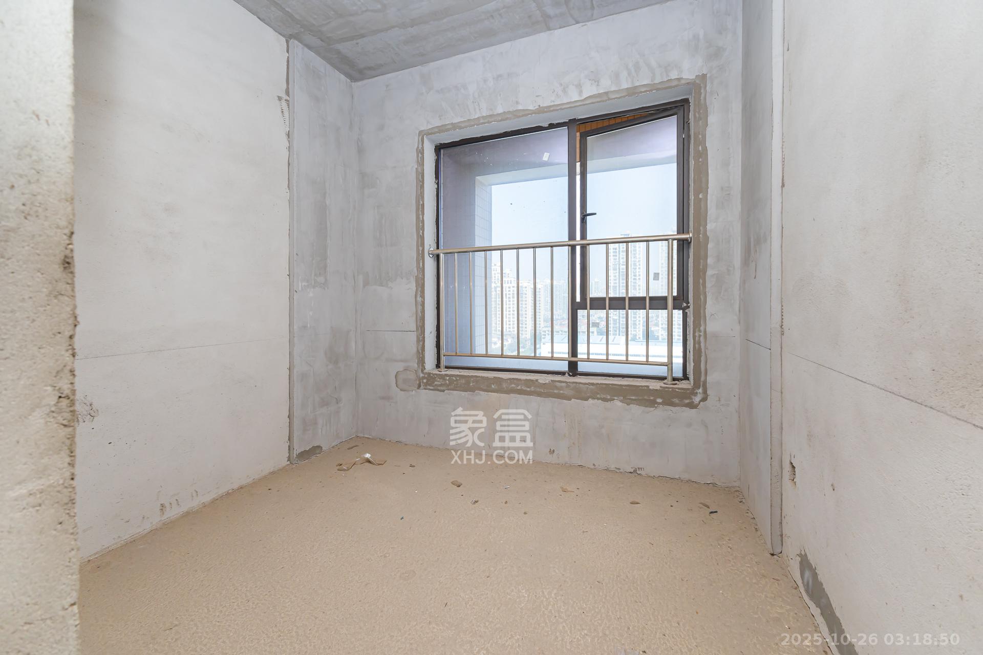 润和又一城  4室2厅2卫    95.0万 润和又一城  4室2厅2卫    95.0万卧室