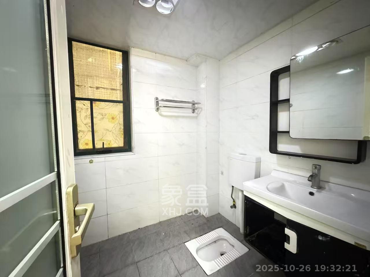 西韵佳苑  2室2厅1卫    1900.0元/月 西韵佳苑  2室2厅1卫    1900.0元/月室内图