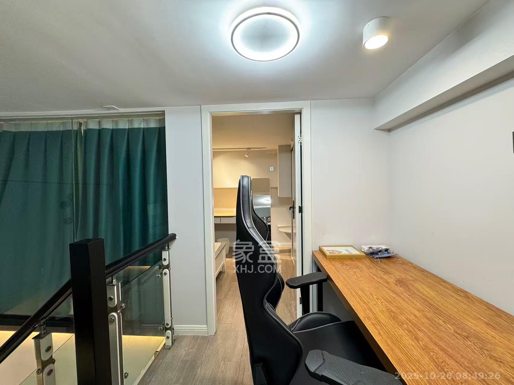 芙蓉万国城MOMA(卓越汇富苑)  2室1厅1卫    2100.0元/月 芙蓉万国城MOMA(卓越汇富苑)  2室1厅1卫    2100.0元/月室内图