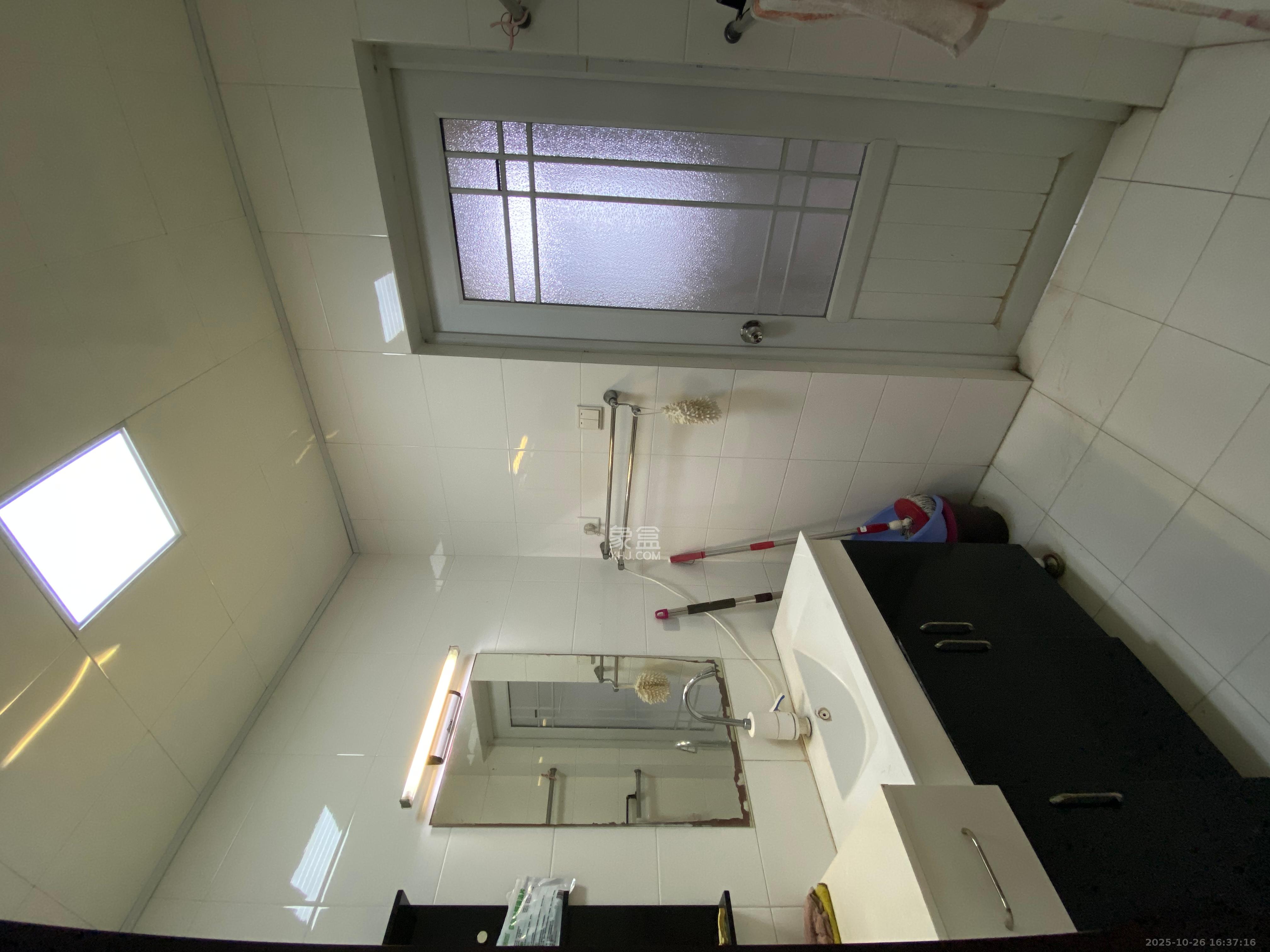 科技公寓 3室2厅2卫 3300.0元/月 科技公寓 3室2厅2卫 3300.0元/月室内图