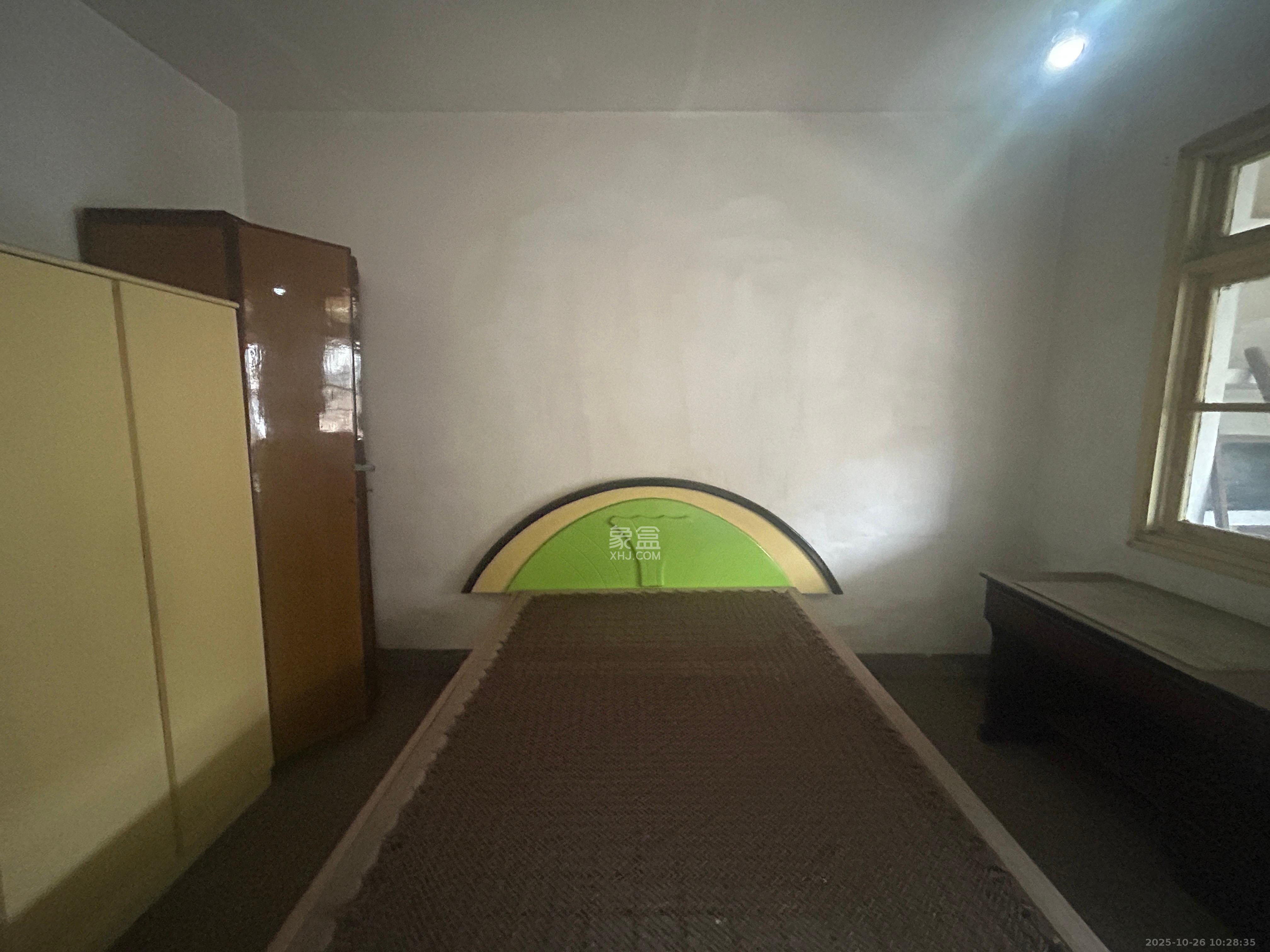 长坡社区  3室1厅1卫    1400.0元/月 长坡社区  3室1厅1卫    1400.0元/月室内图