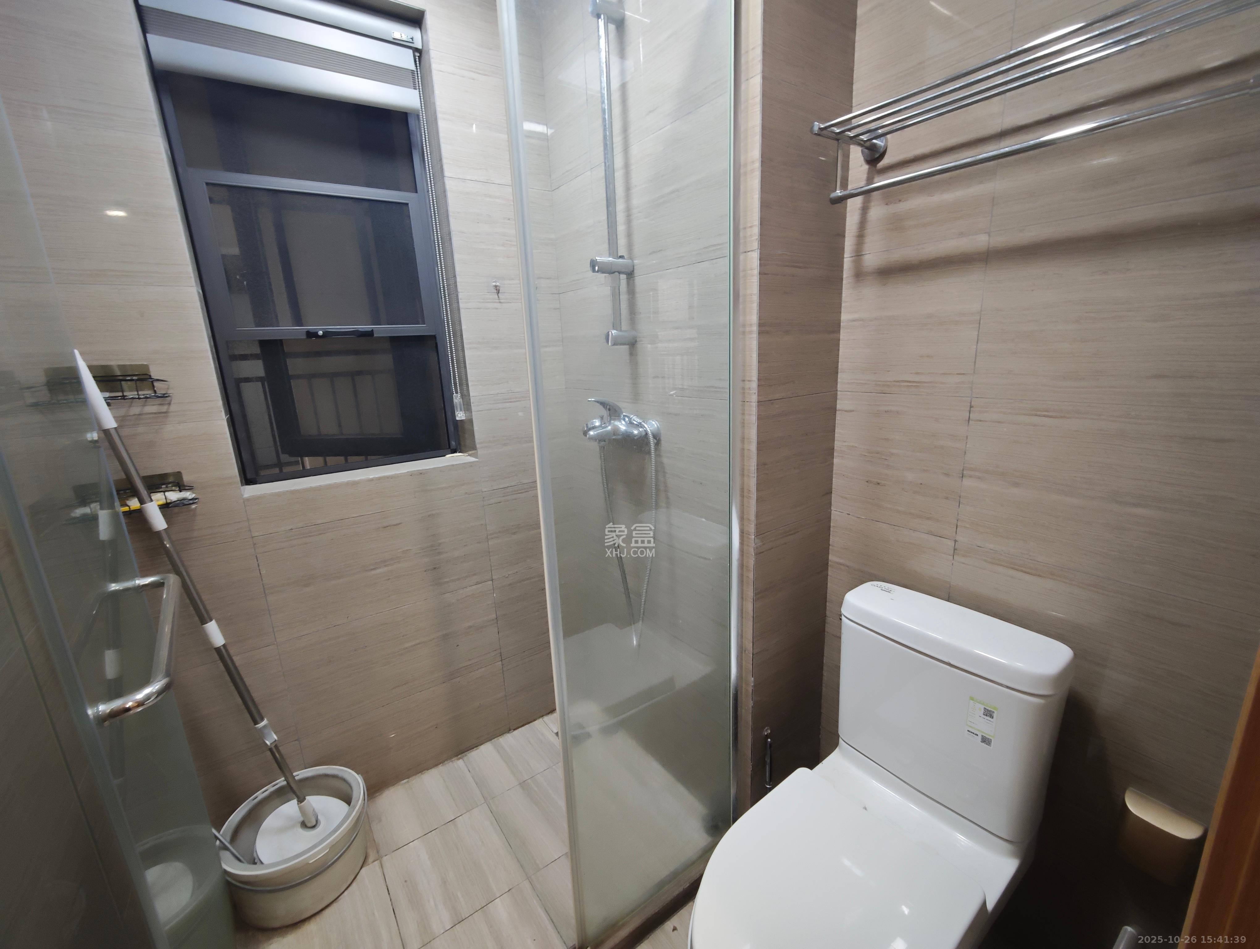 阳光城尚东湾青柠园  3室2厅1卫    2200.0元/月室内图