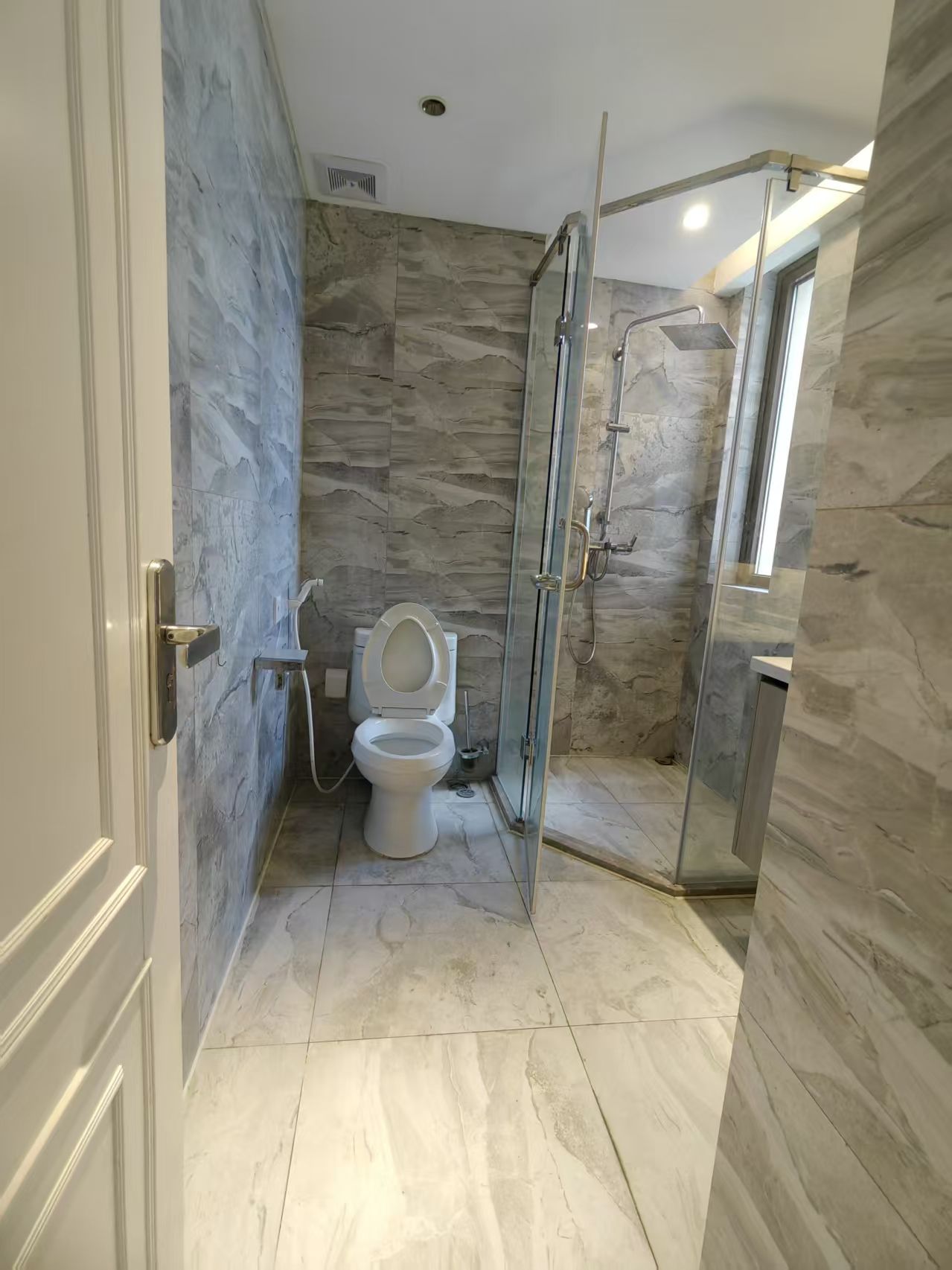 海航豪庭北苑 4室2厅3卫 9000.0元/月 海航豪庭北苑 4室2厅3卫 9000.0元/月室内图