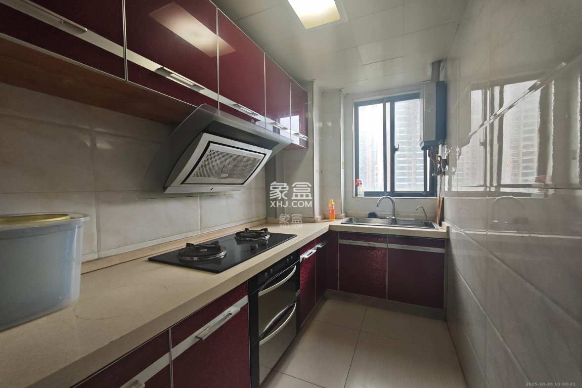 华润凤凰城二期  3室2厅1卫    2000.0元/月 华润凤凰城二期  3室2厅1卫    2000.0元/月室内图