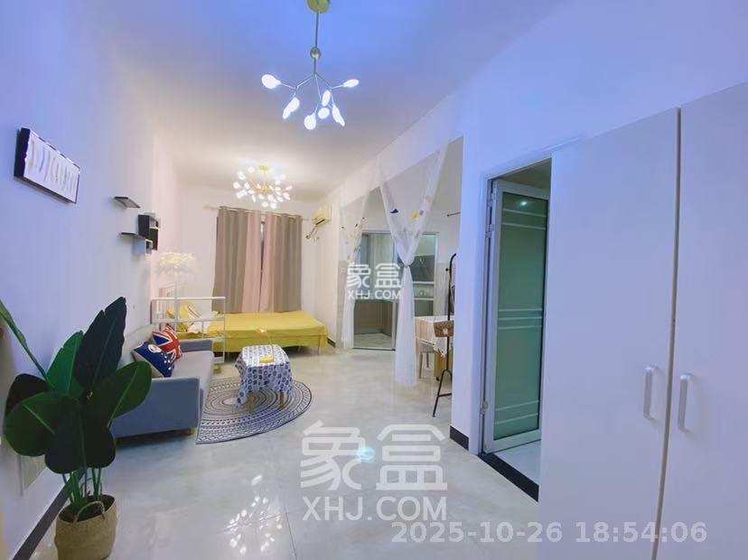 左岸右岸  1室1厅1卫    1800.0元/月 左岸右岸  1室1厅1卫    1800.0元/月室内图1