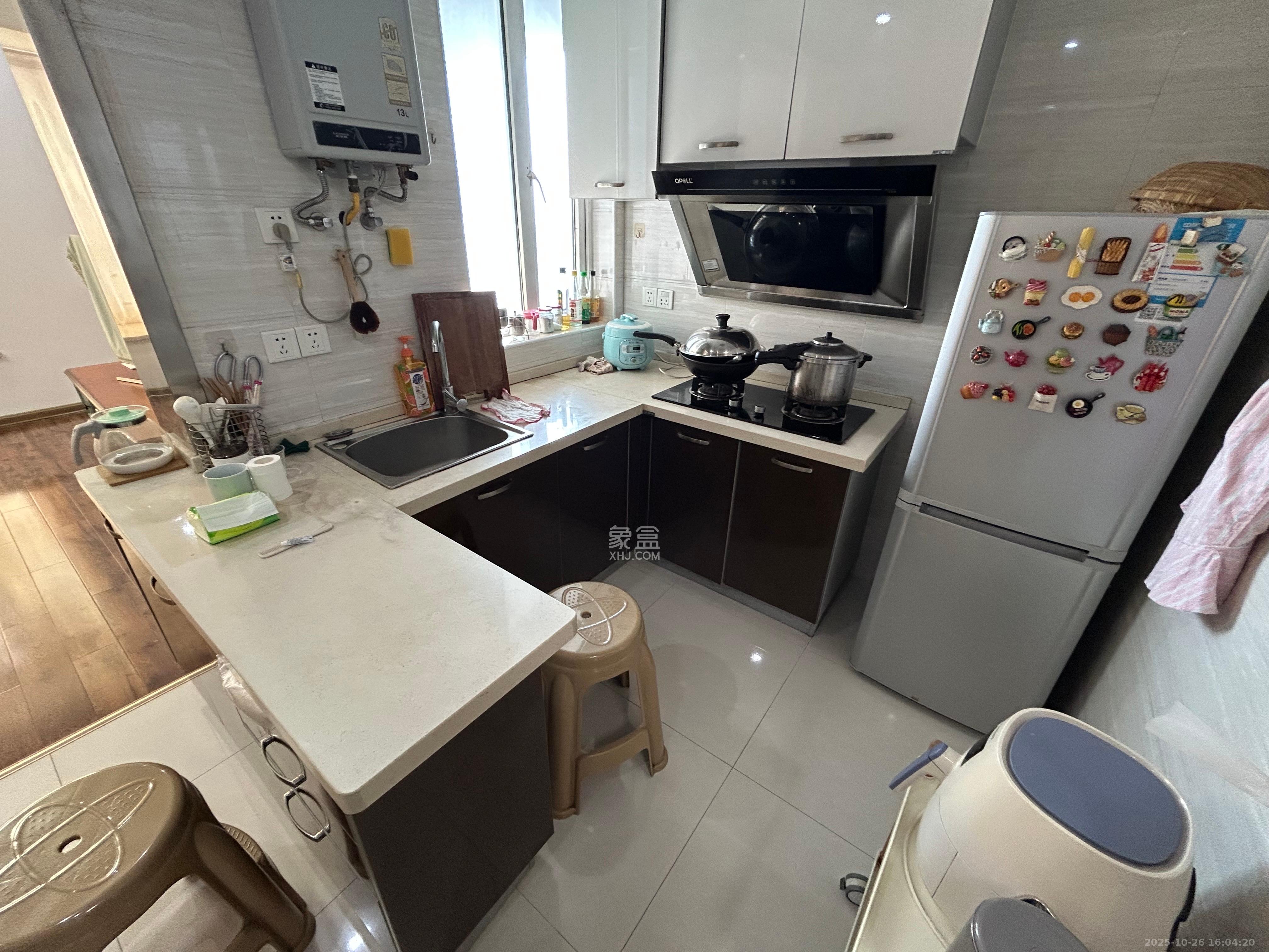 凯乐国际城  2室2厅1卫    2800.0元/月 凯乐国际城  2室2厅1卫    2800.0元/月室内图