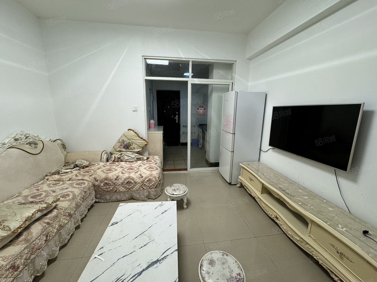 厚土青苹果 1室0厅1卫 1500.0元/月 厚土青苹果 1室0厅1卫 1500.0元/月室内图