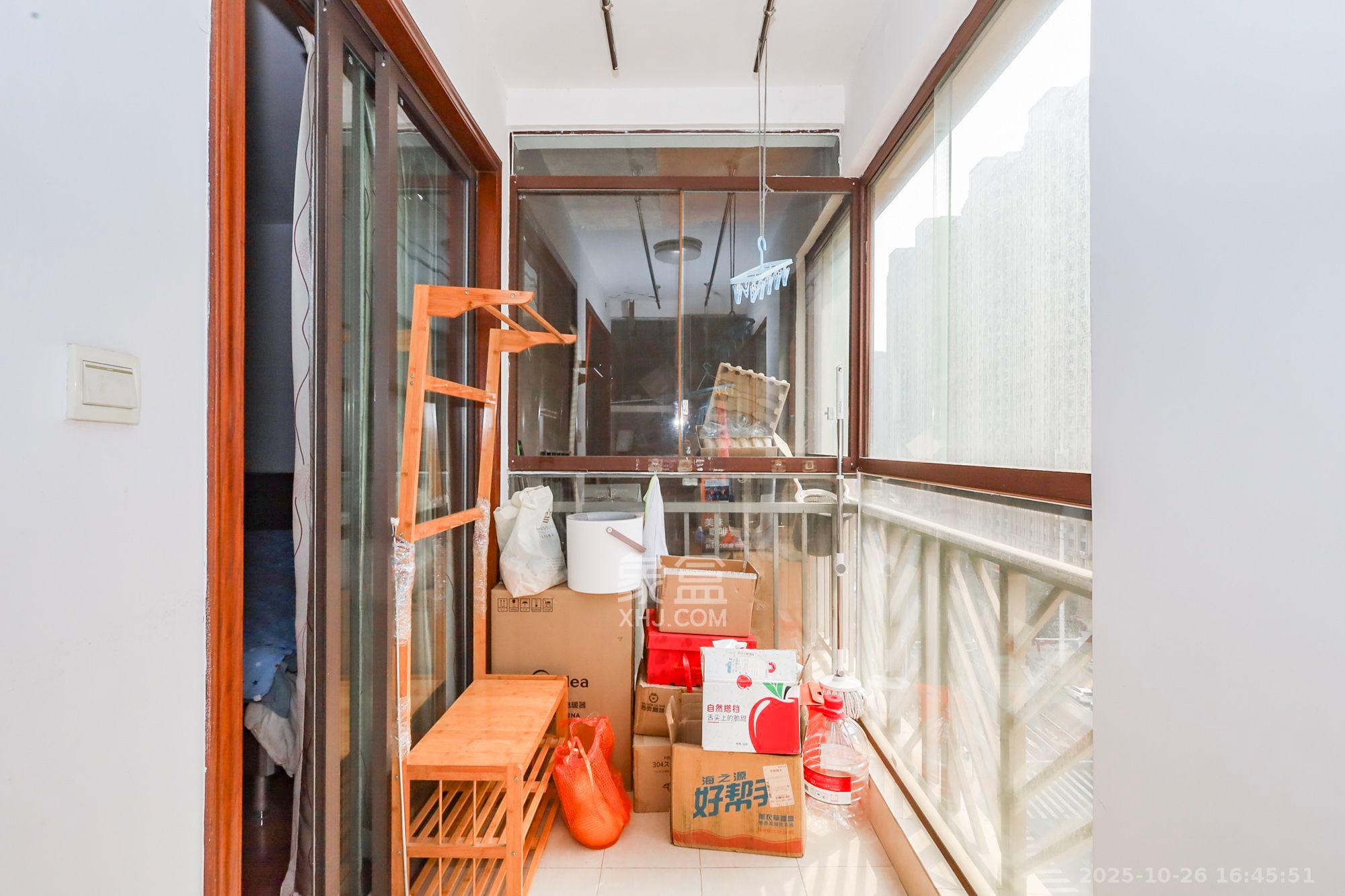 旭辉藏郡(藏郡、旭湘华府) 3室2厅2卫 2400.0元/月 旭辉藏郡(藏郡、旭湘华府) 3室2厅2卫 2400.0元/月室内图