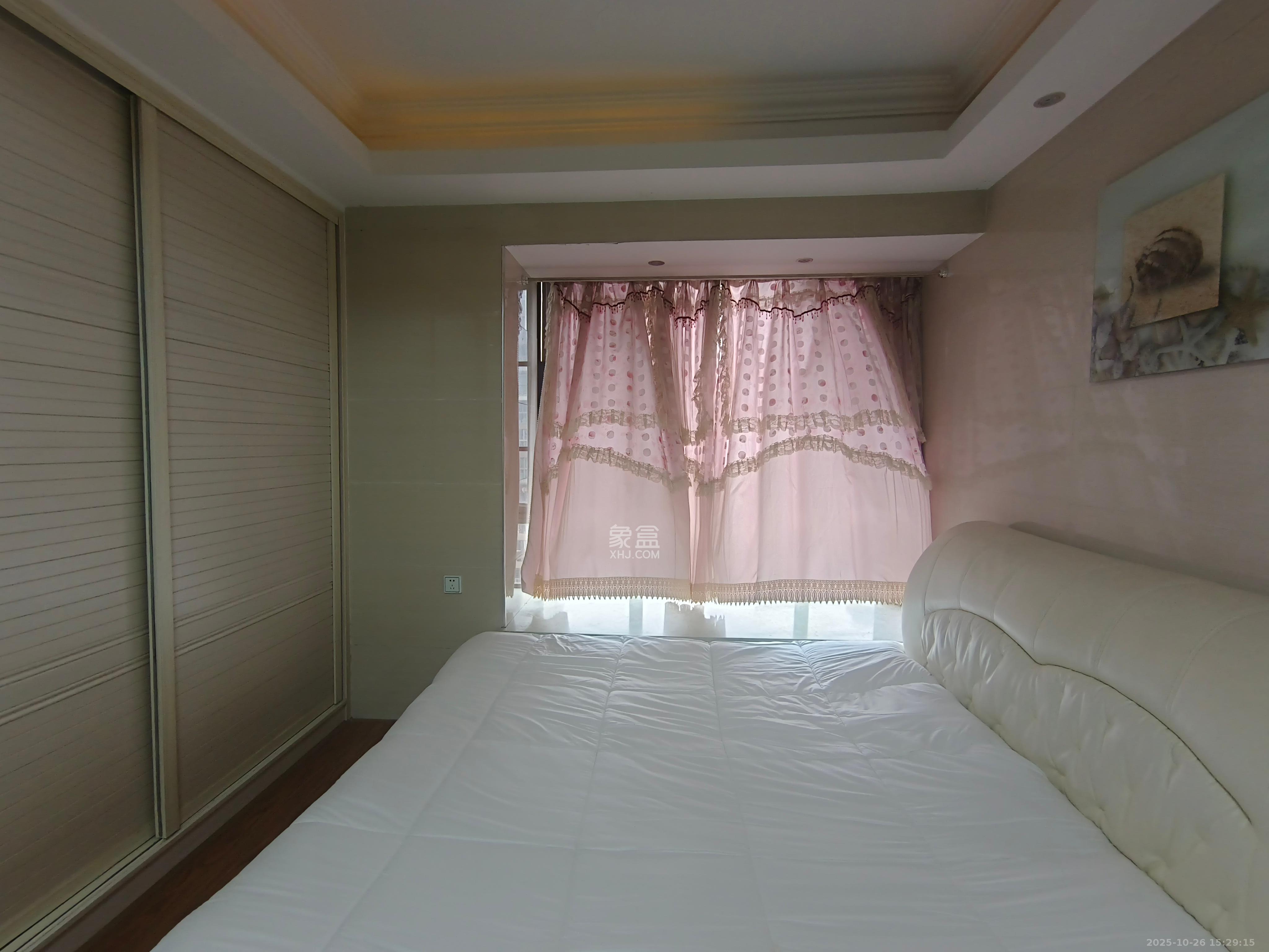 新城新世界一二三期  1室1厅1卫    1750.0元/月 新城新世界一二三期  1室1厅1卫    1750.0元/月